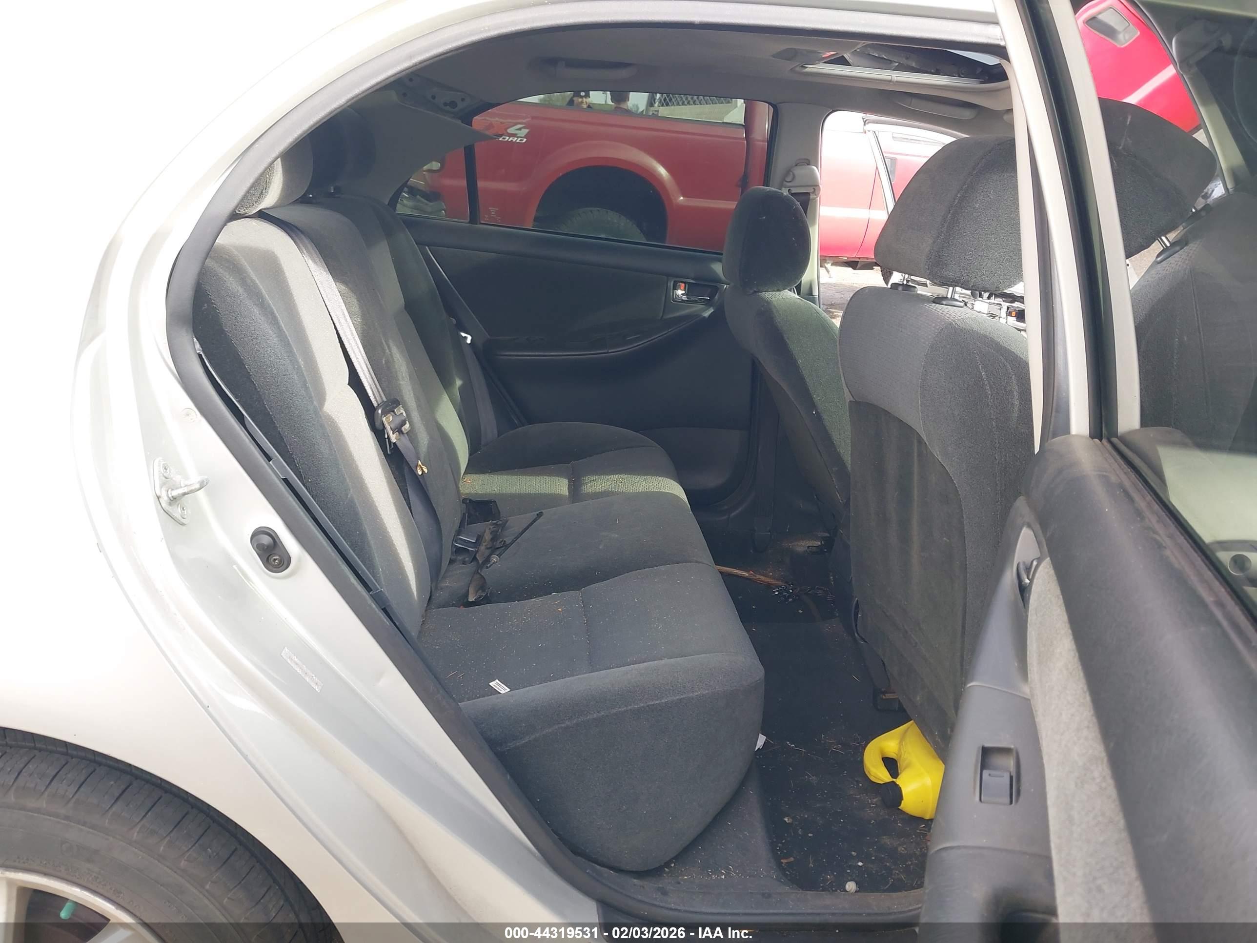 TOYOTA COROLLA image 8