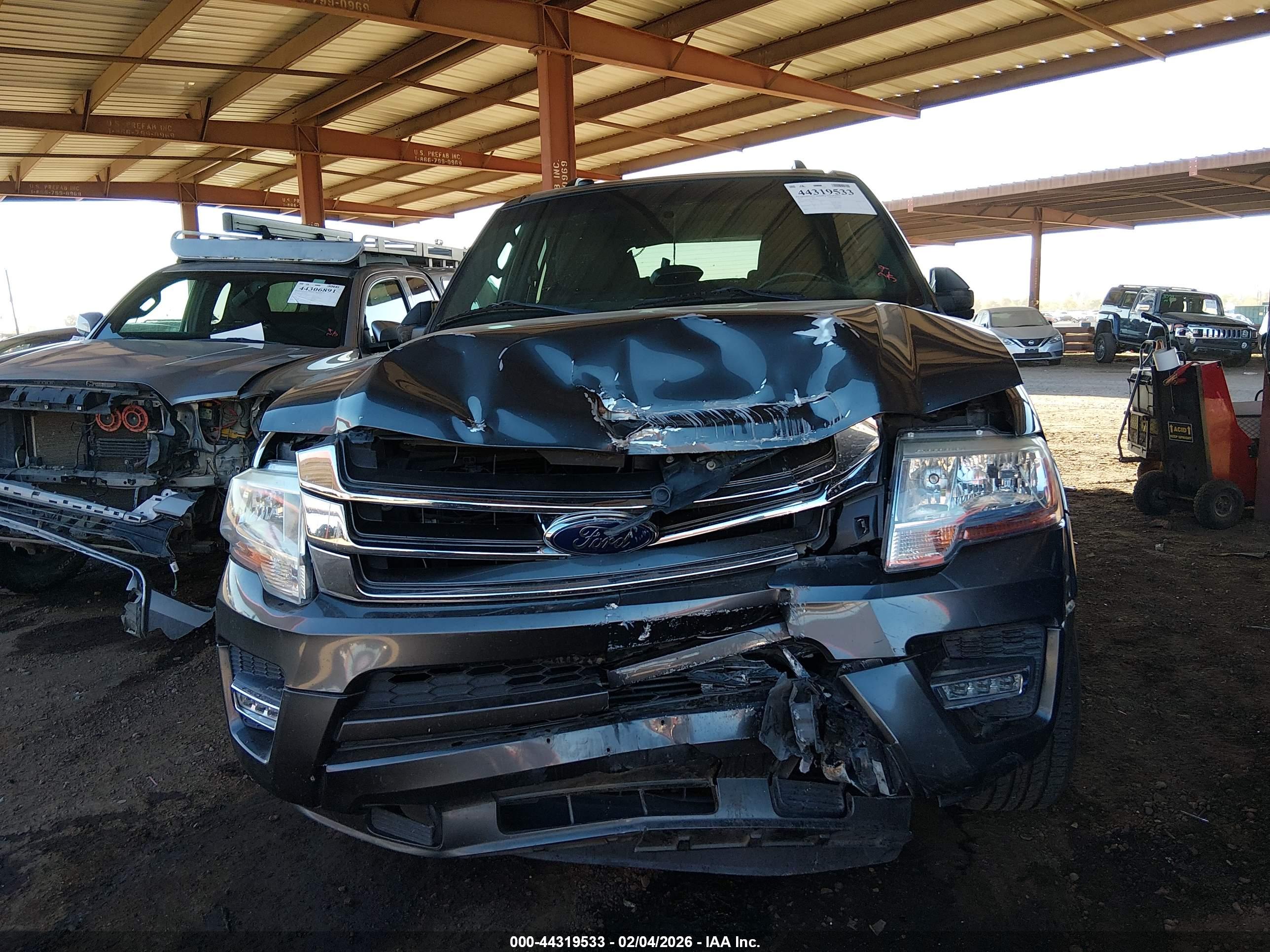 FORD EXPEDITION image 6