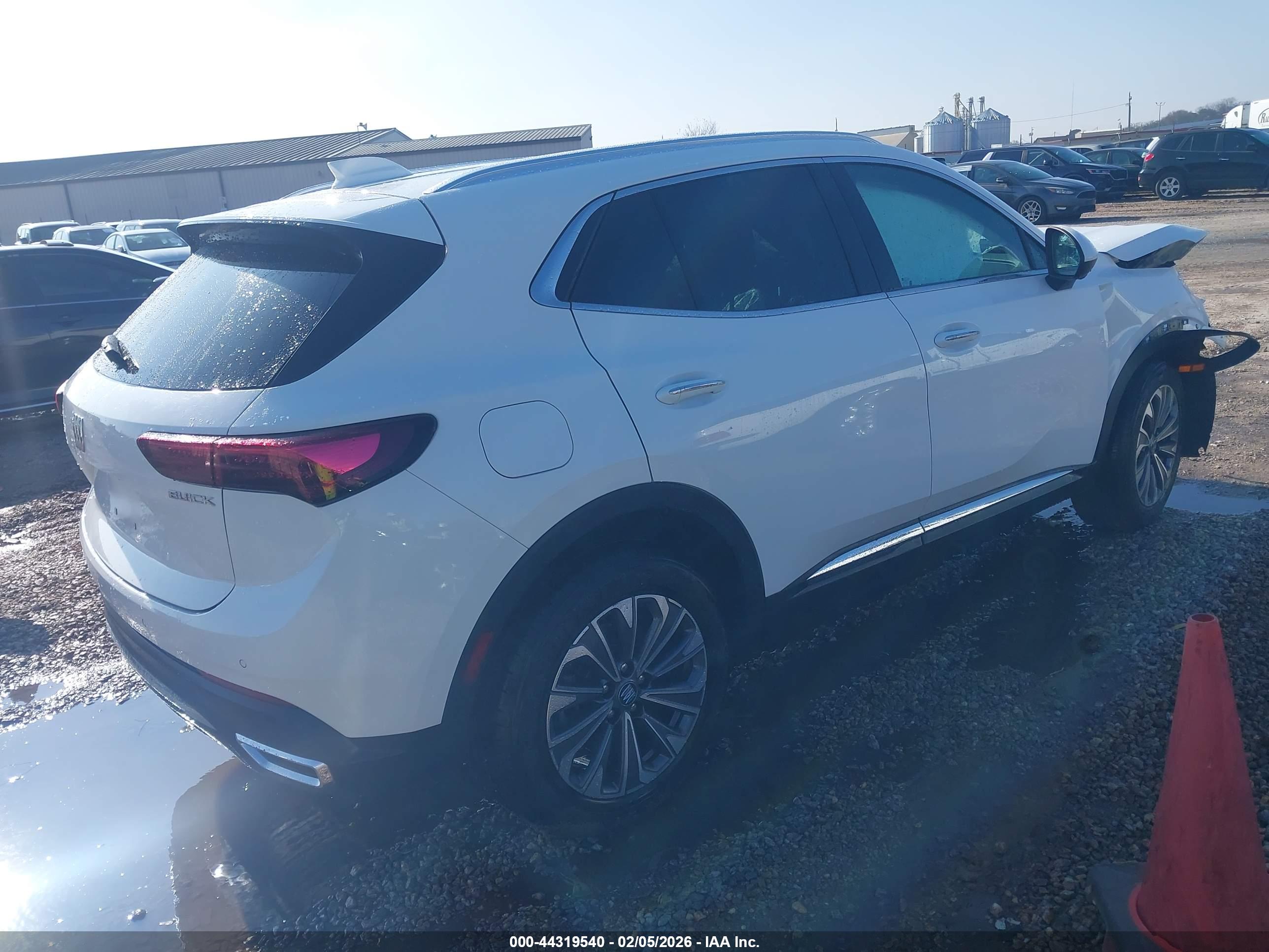 BUICK ENVISION image 4