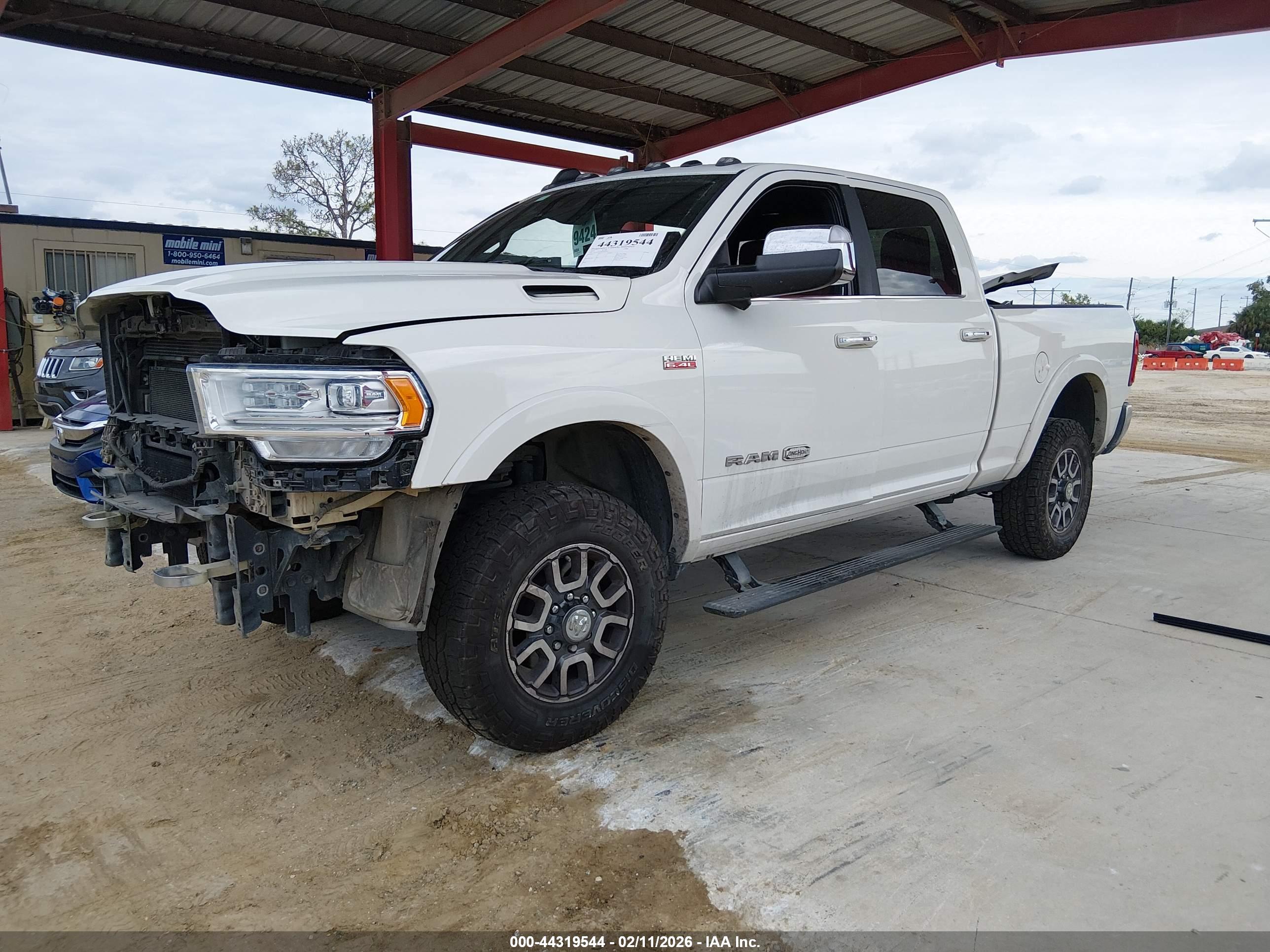 RAM 2500 image 2
