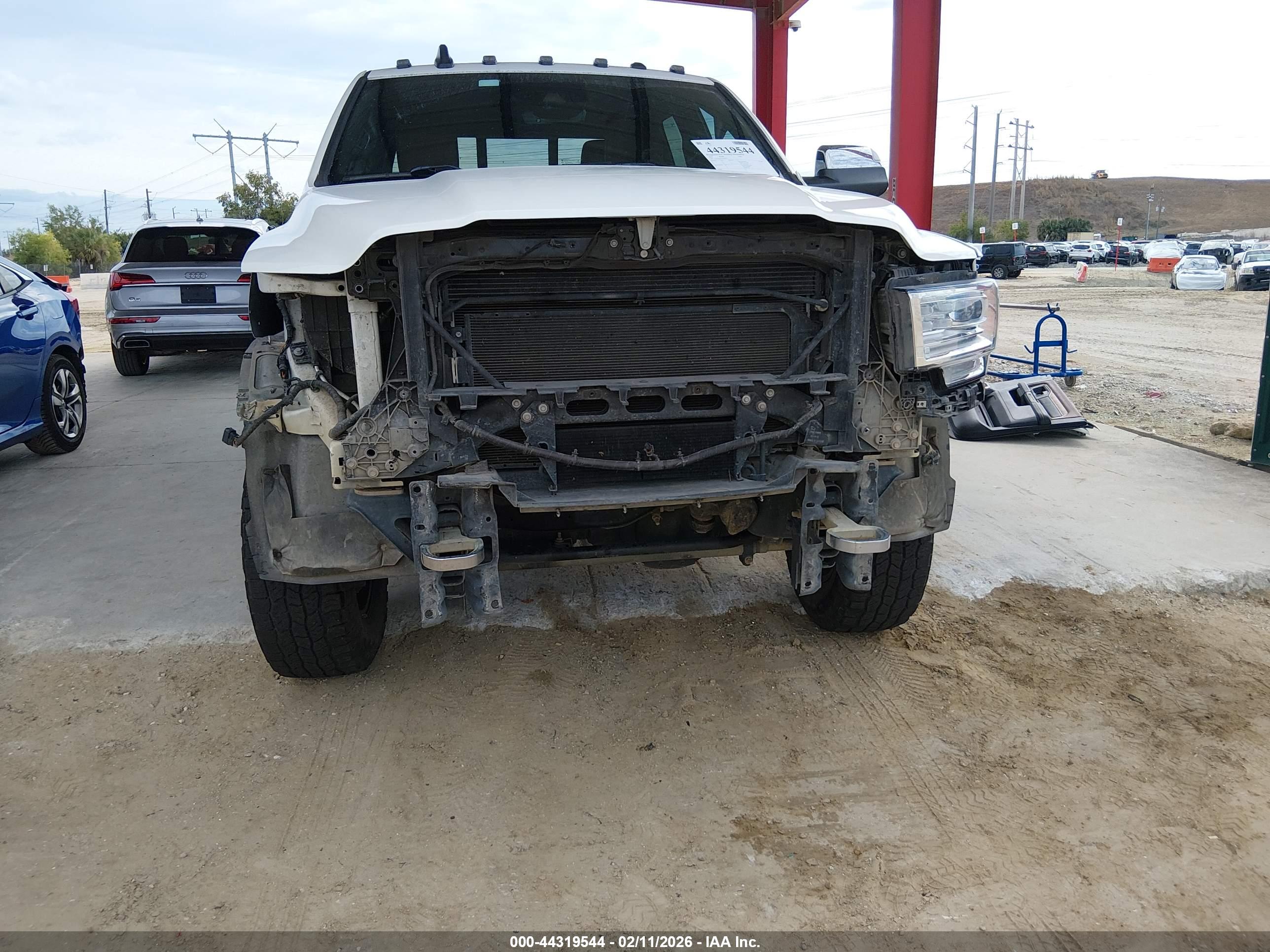 RAM 2500 image 6