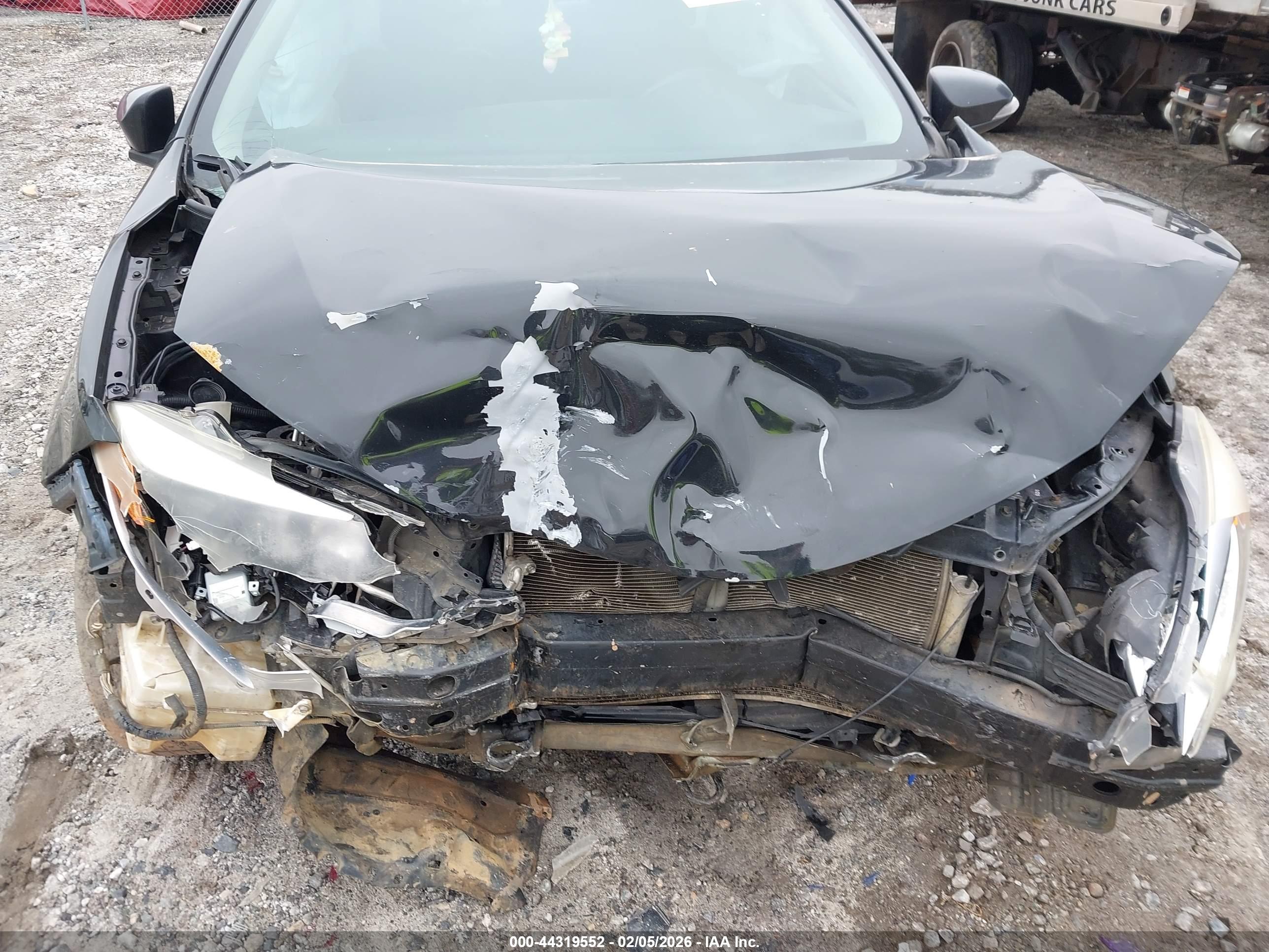 TOYOTA COROLLA image 6