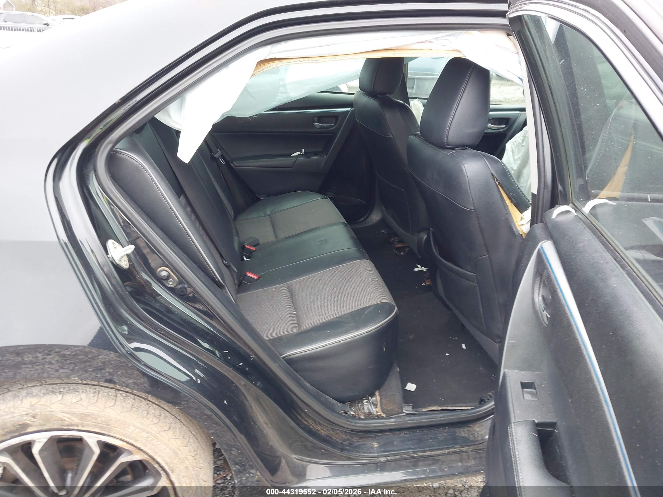 TOYOTA COROLLA image 8