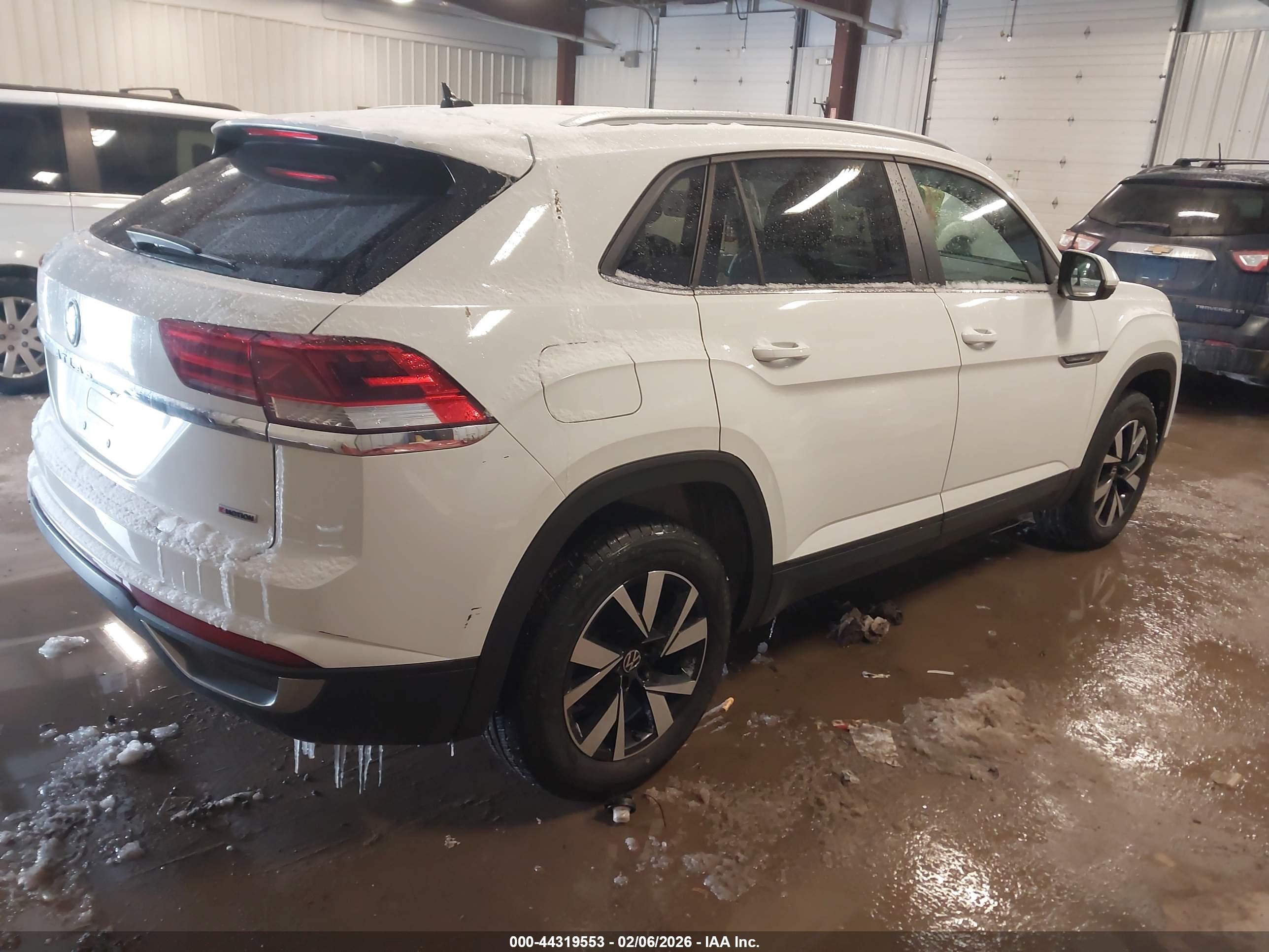 VOLKSWAGEN ATLAS image 4