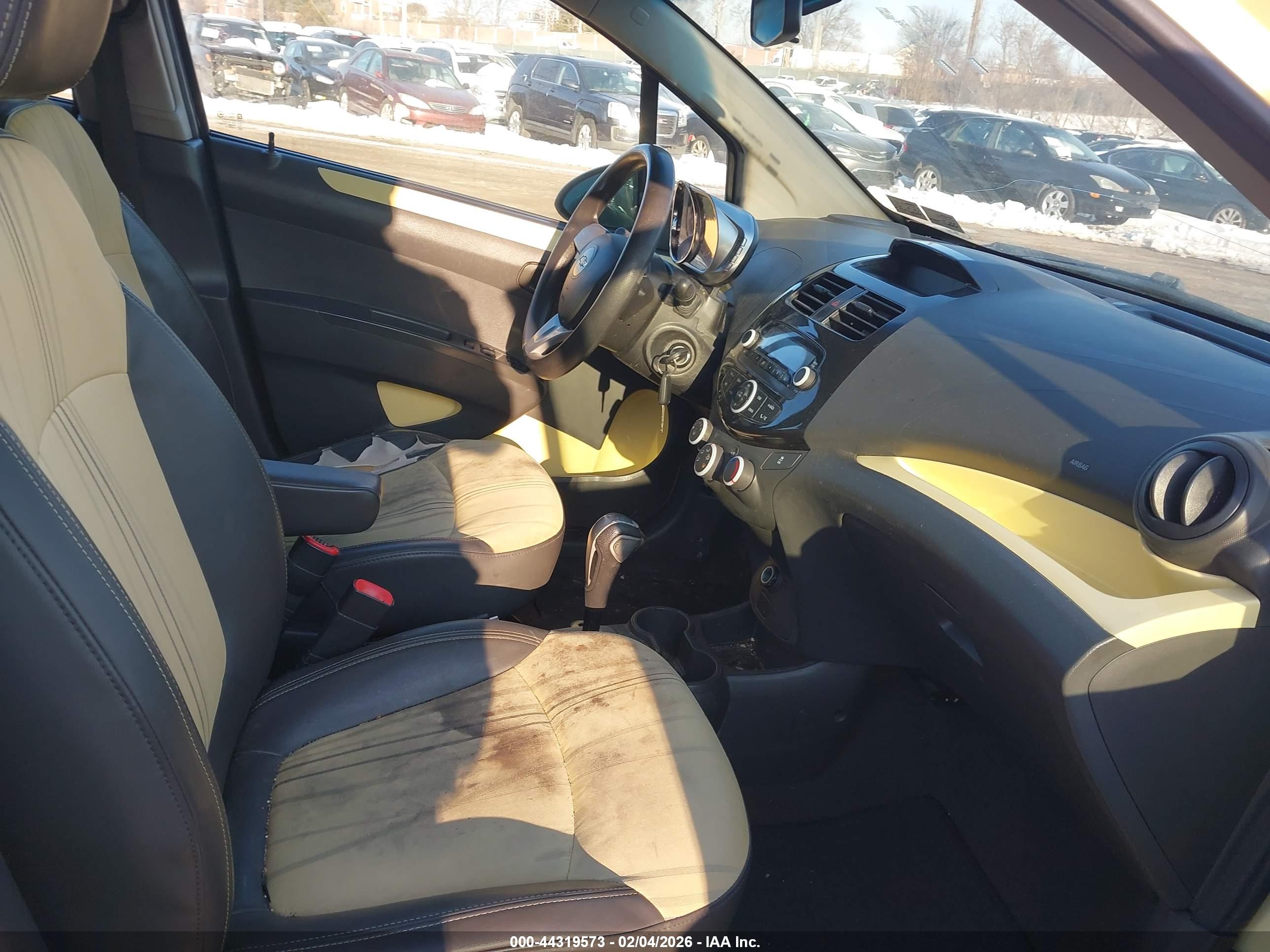 CHEVROLET SPARK image 5