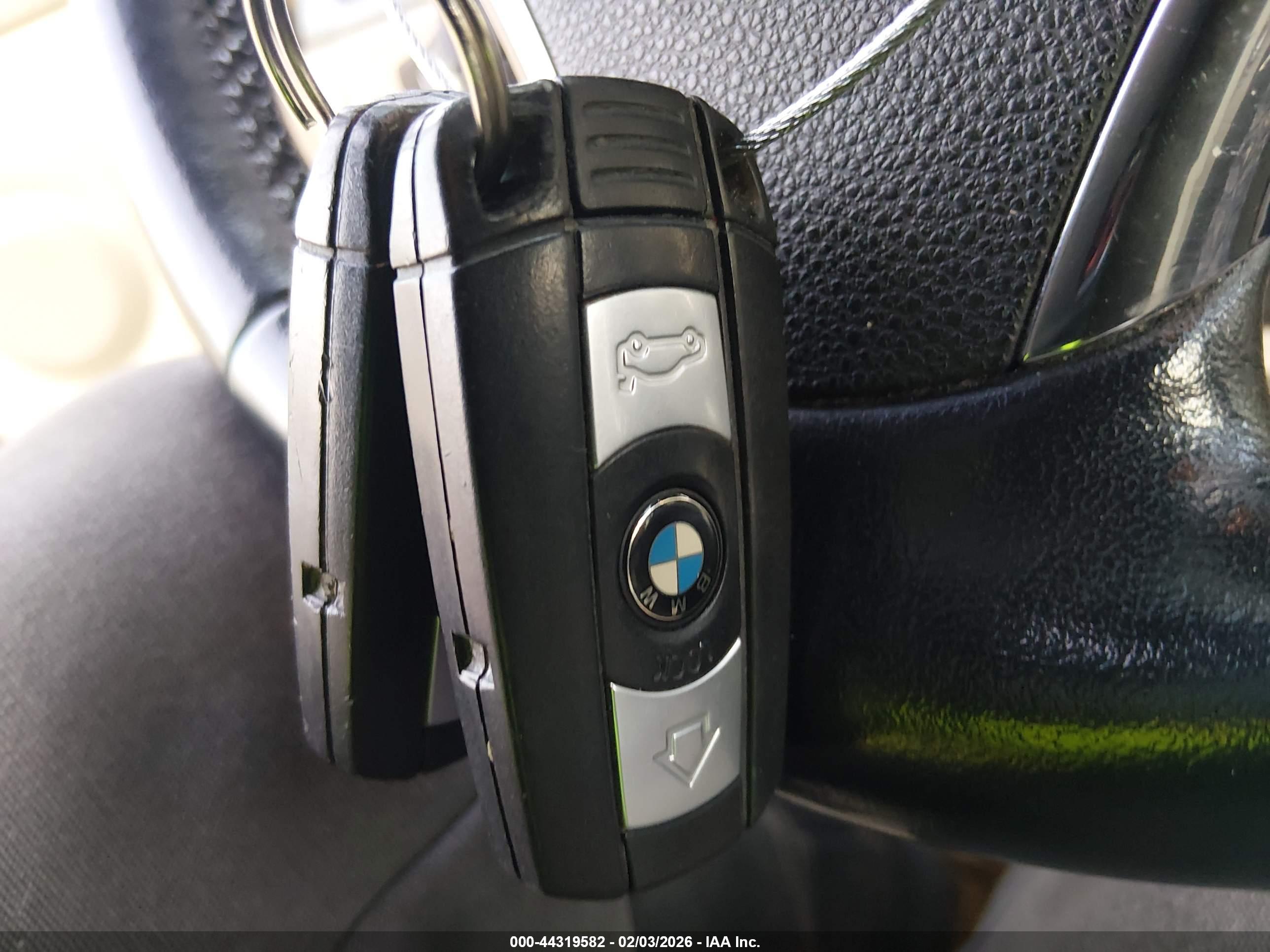BMW 335I image 11