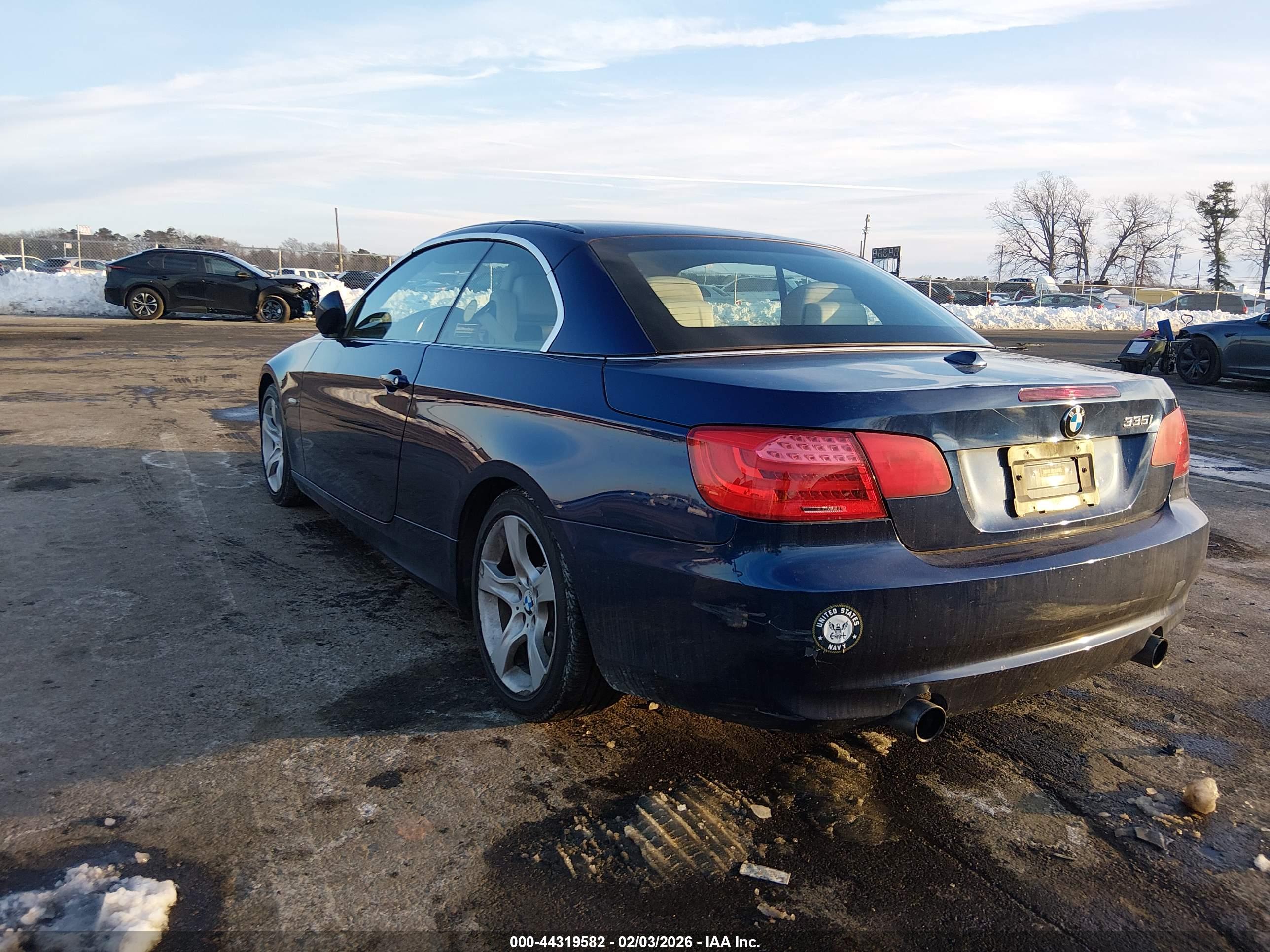 BMW 335I image 3