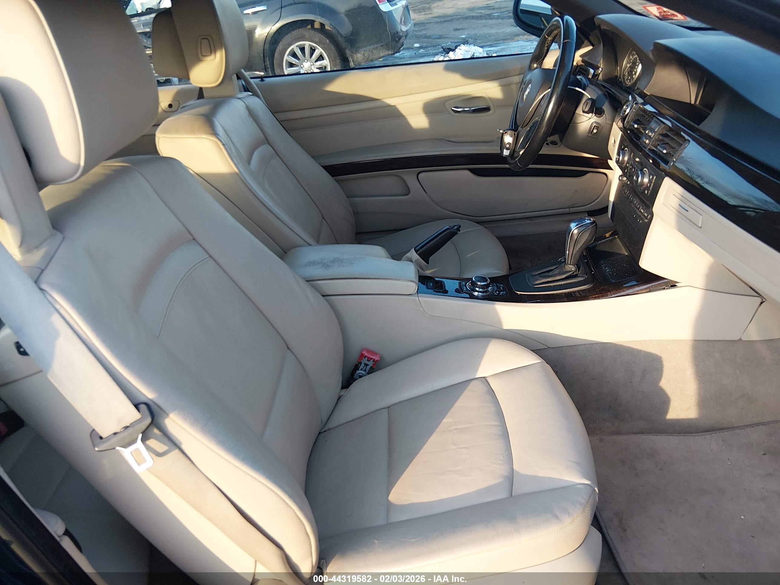 BMW 335I image 5