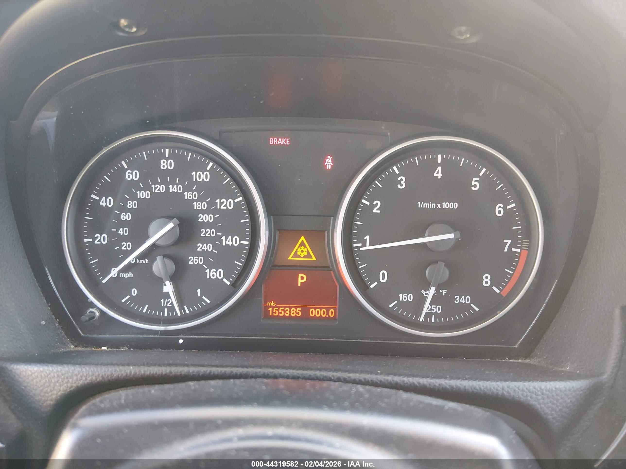 BMW 335I image 7