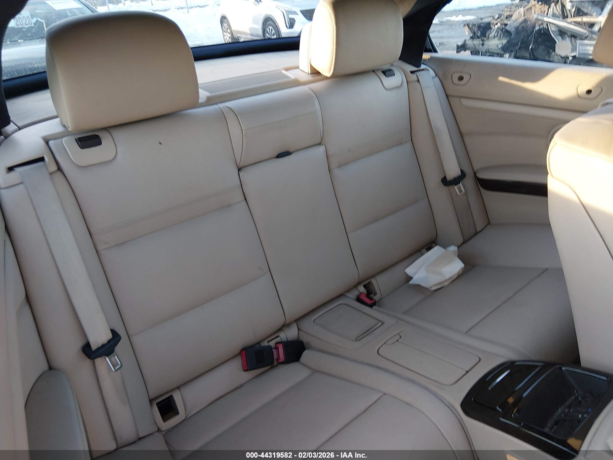 BMW 335I image 8
