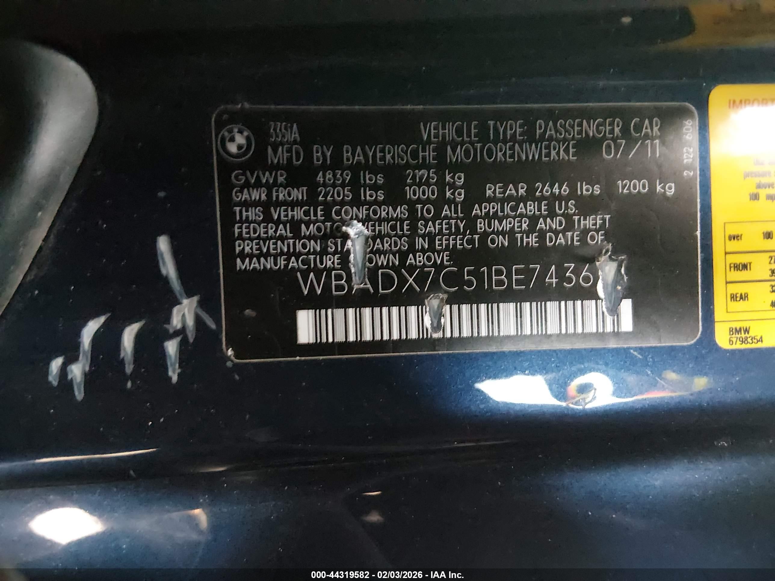 BMW 335I image 9