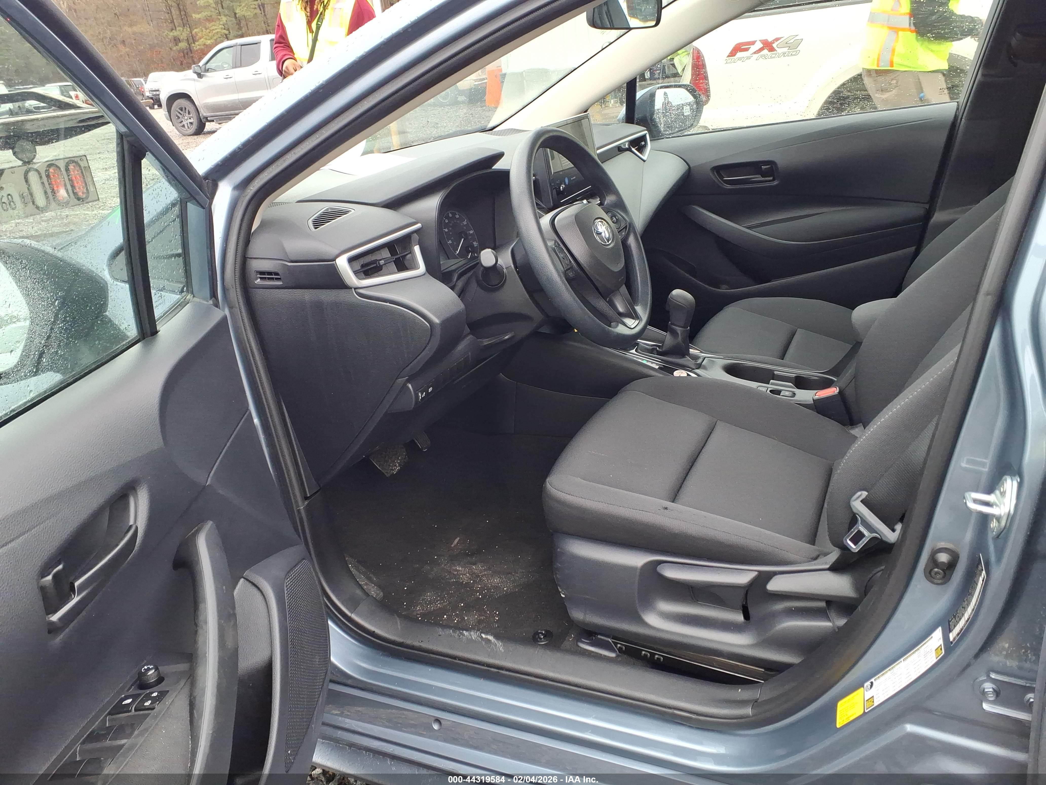 TOYOTA COROLLA image 5