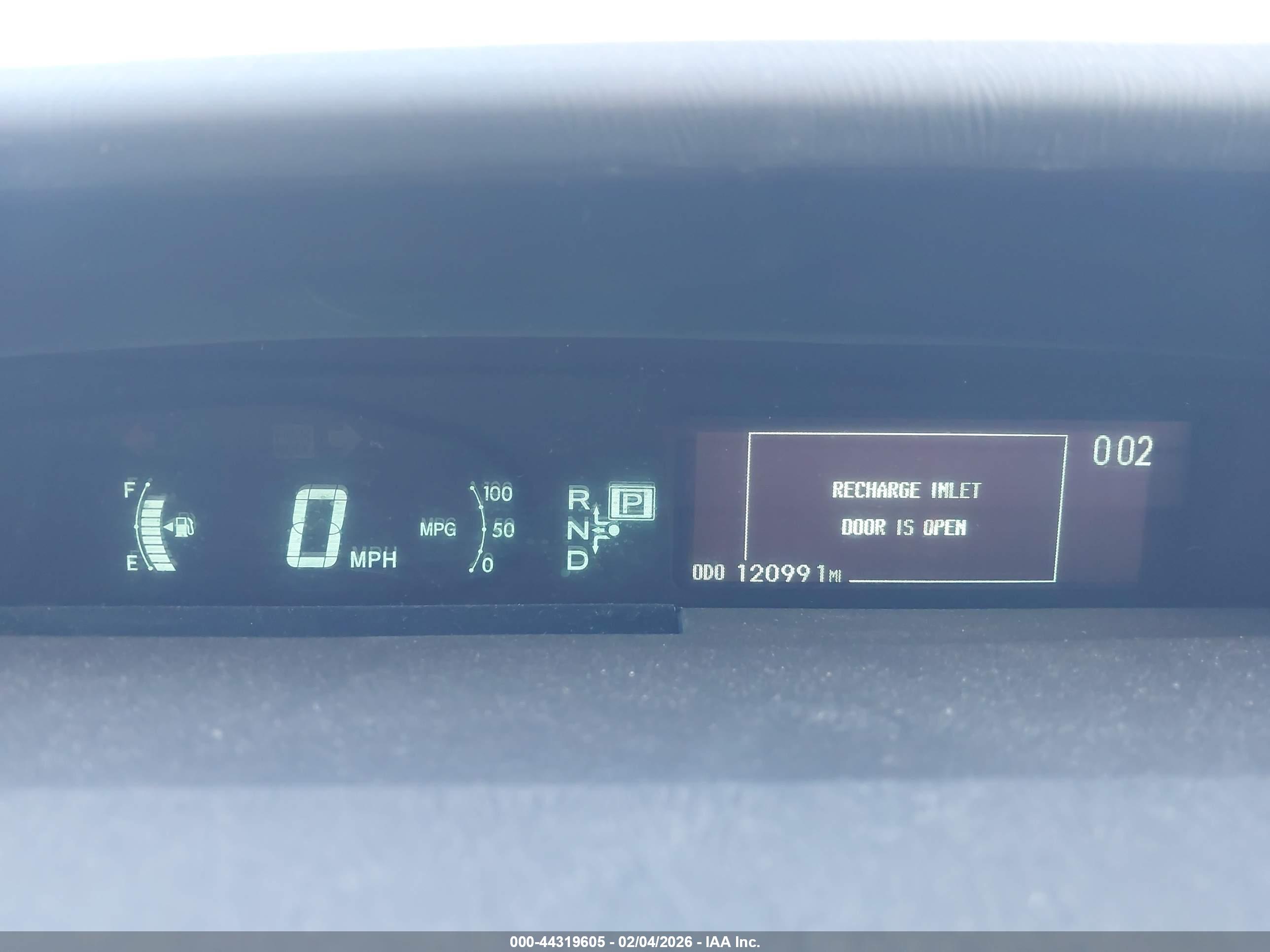 TOYOTA PRIUS image 7