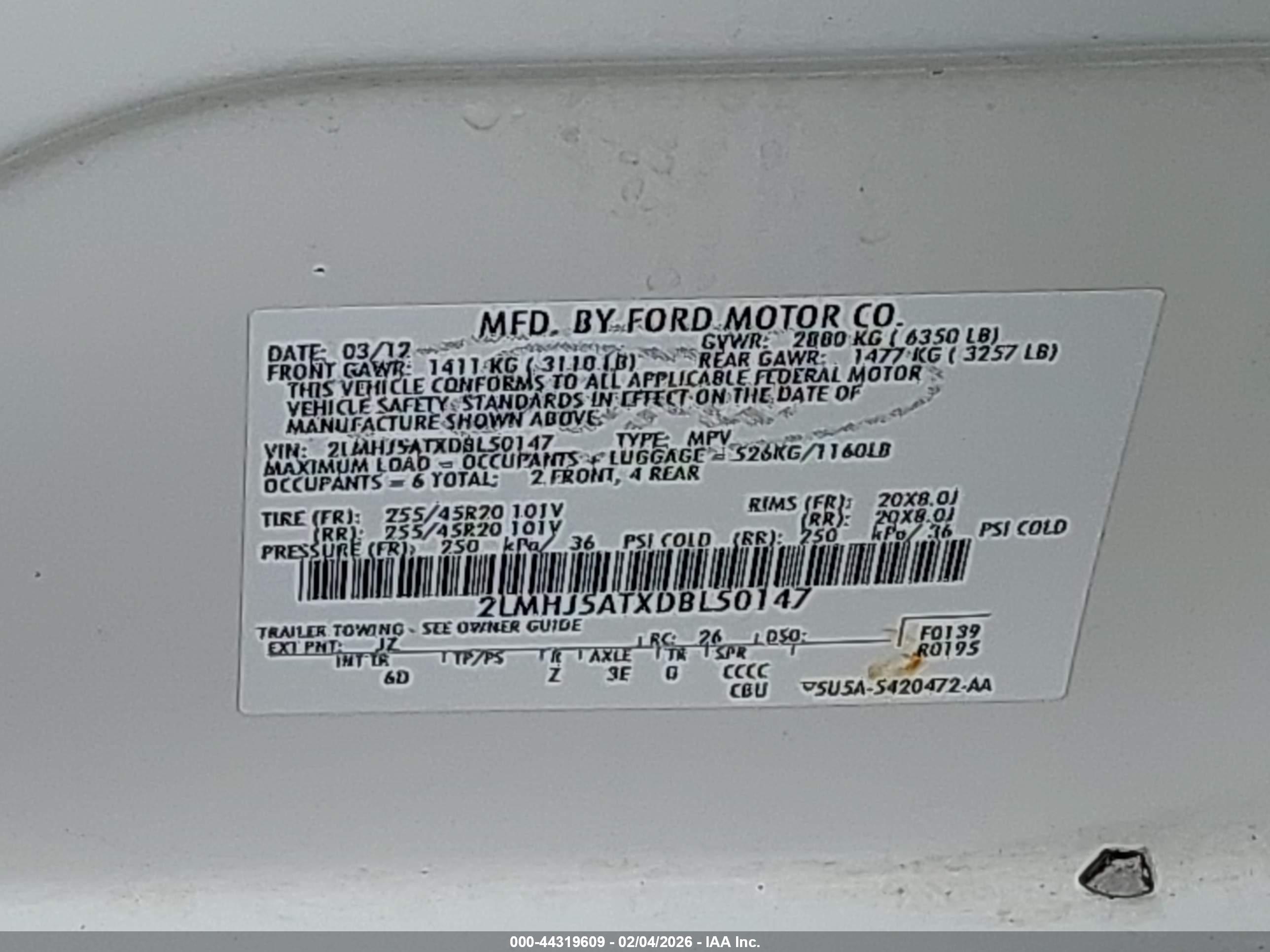 LINCOLN MKT image 9