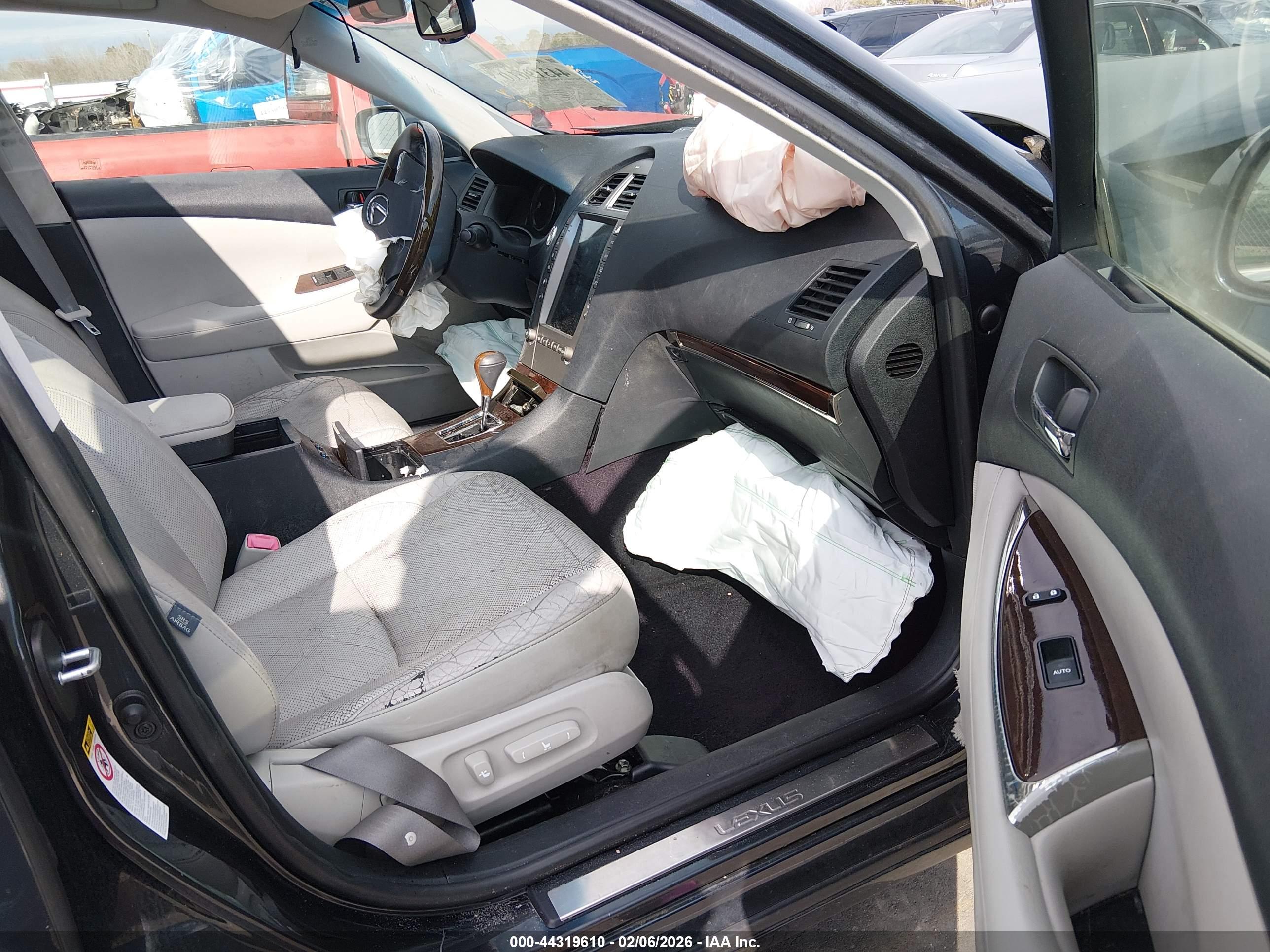 LEXUS ES image 5