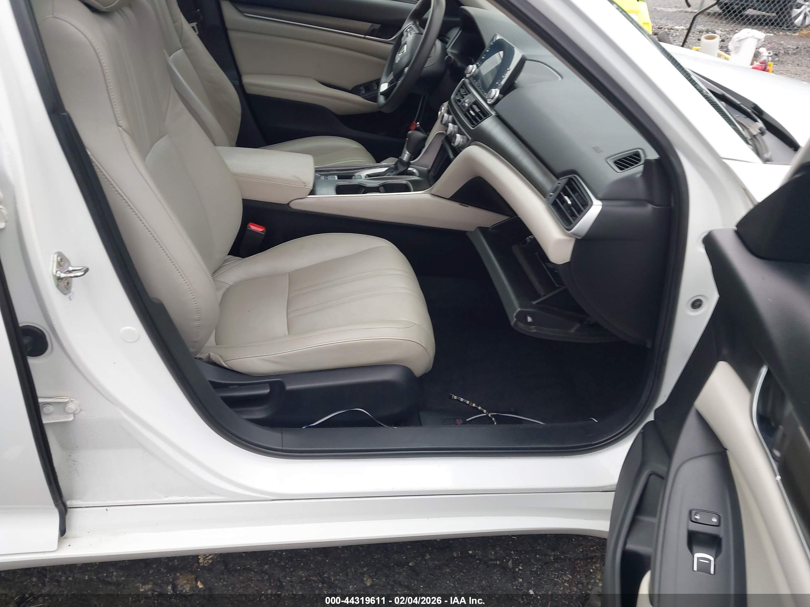 HONDA ACCORD image 5