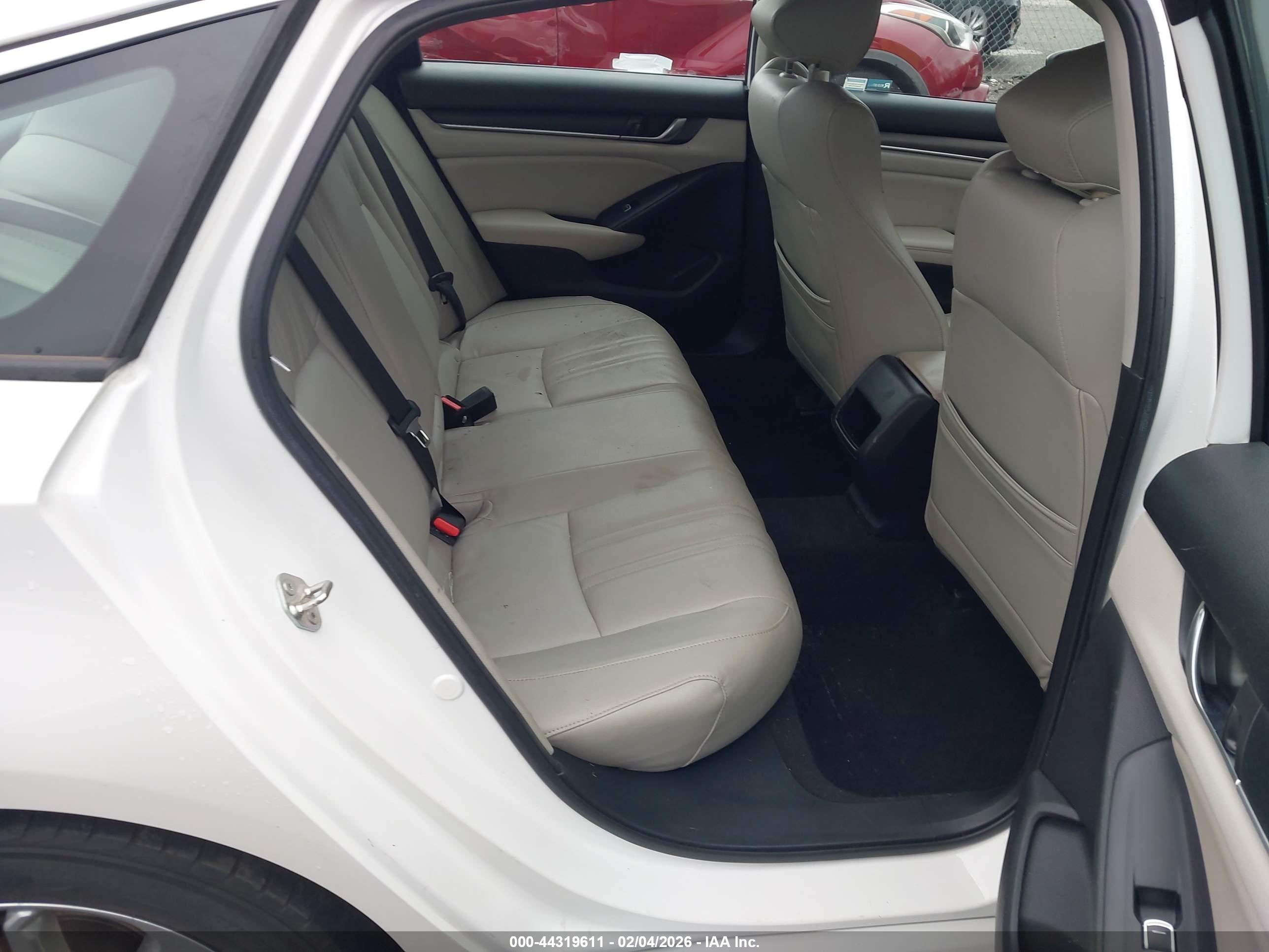 HONDA ACCORD image 8