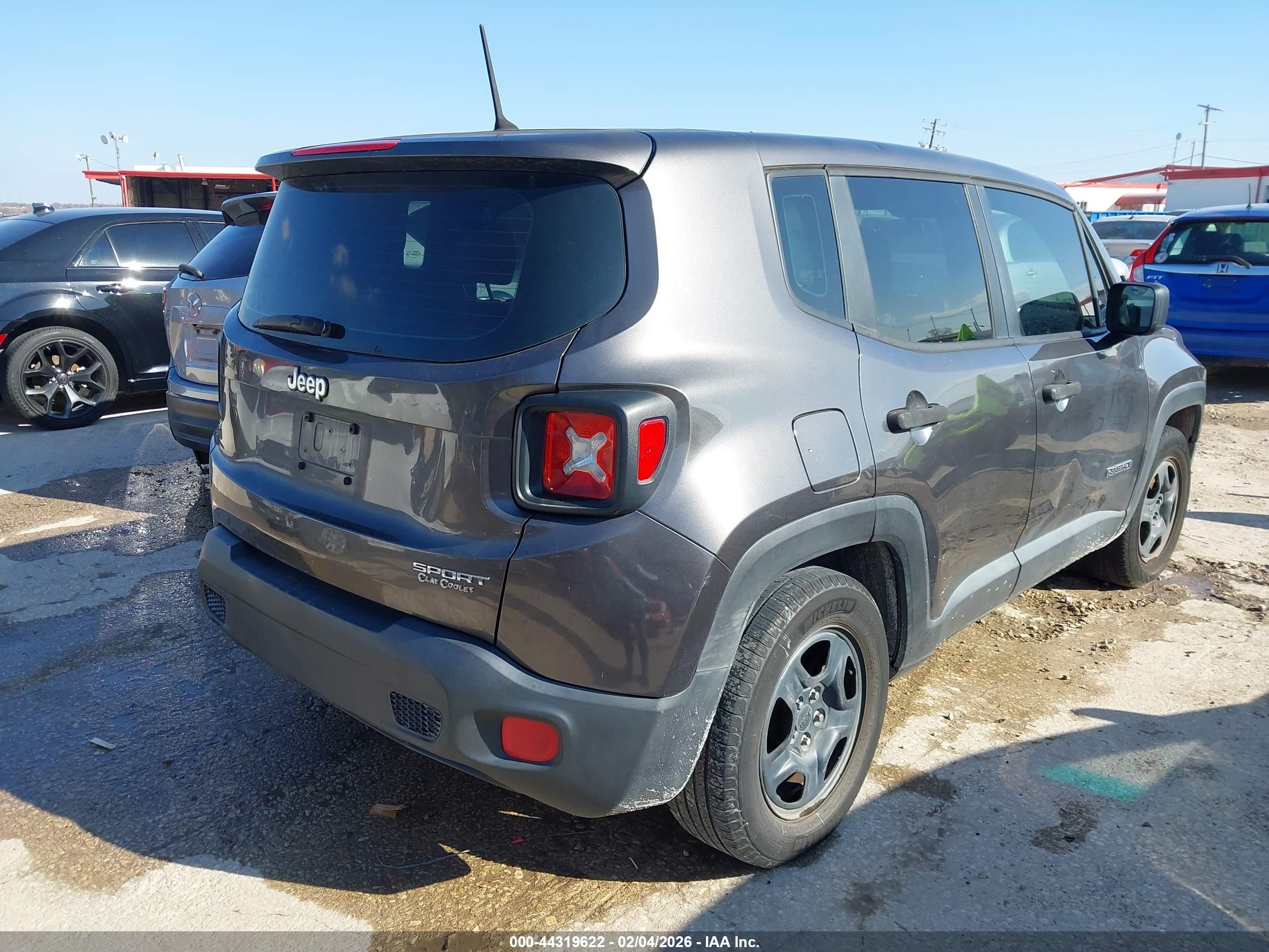 JEEP RENEGADE image 4