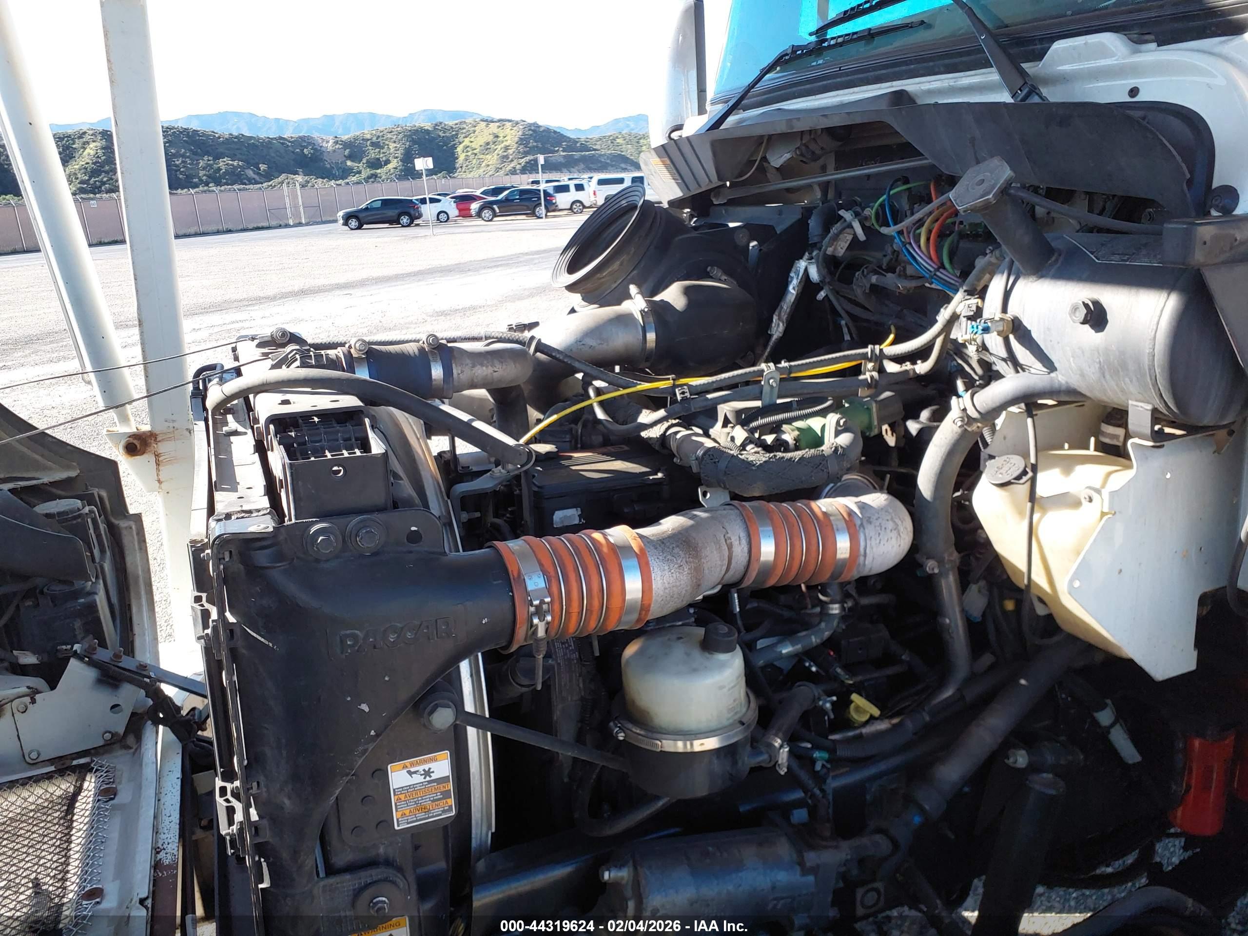 KENWORTH CONSTRUCTION image 10