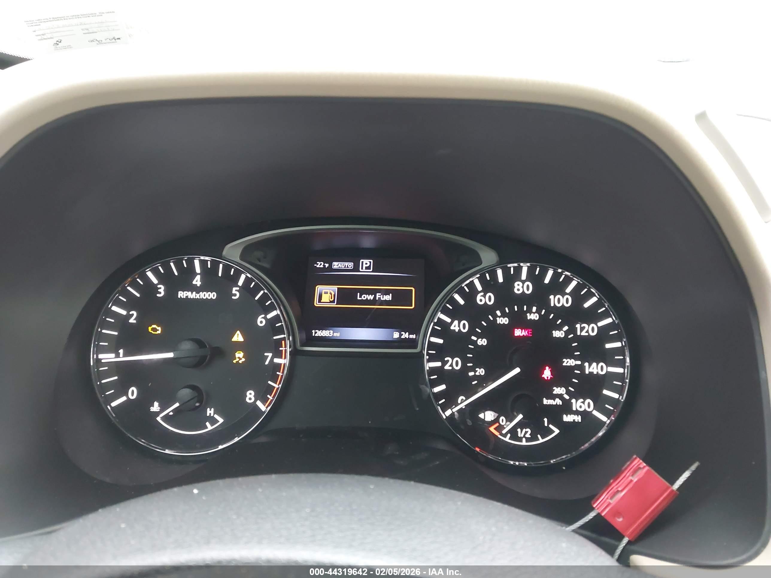 NISSAN PATHFINDER image 7