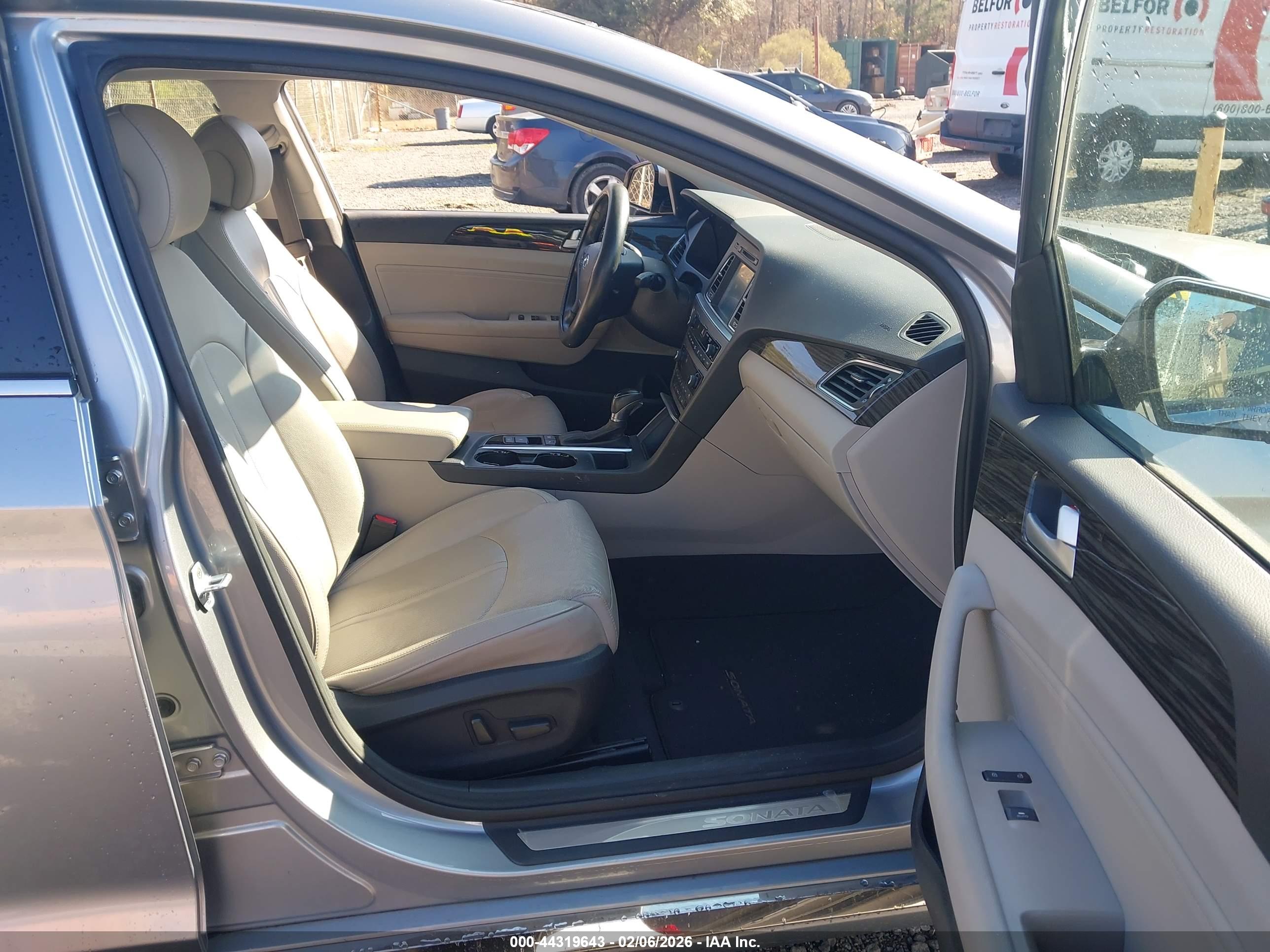 HYUNDAI SONATA image 5