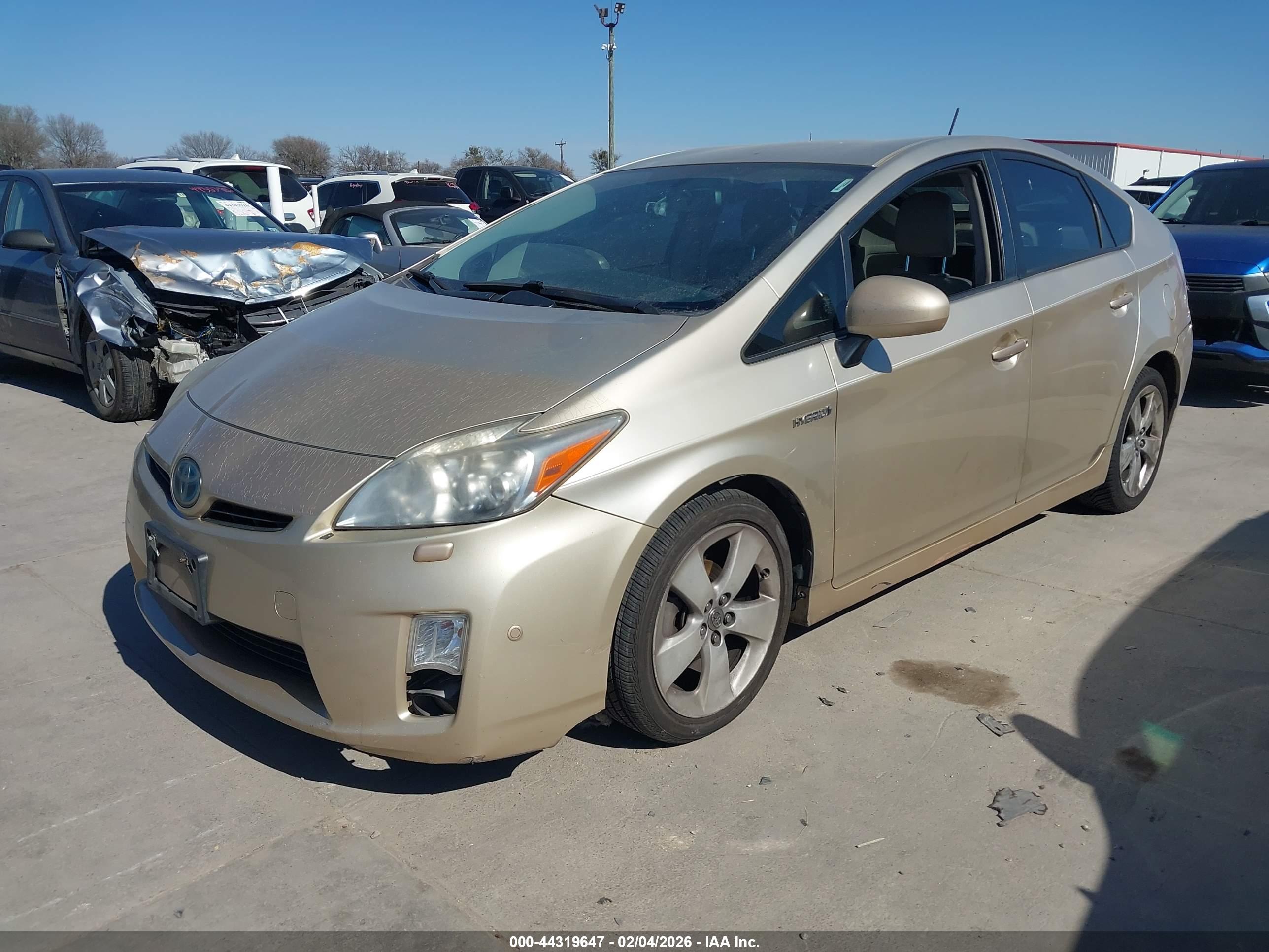 TOYOTA PRIUS image 2
