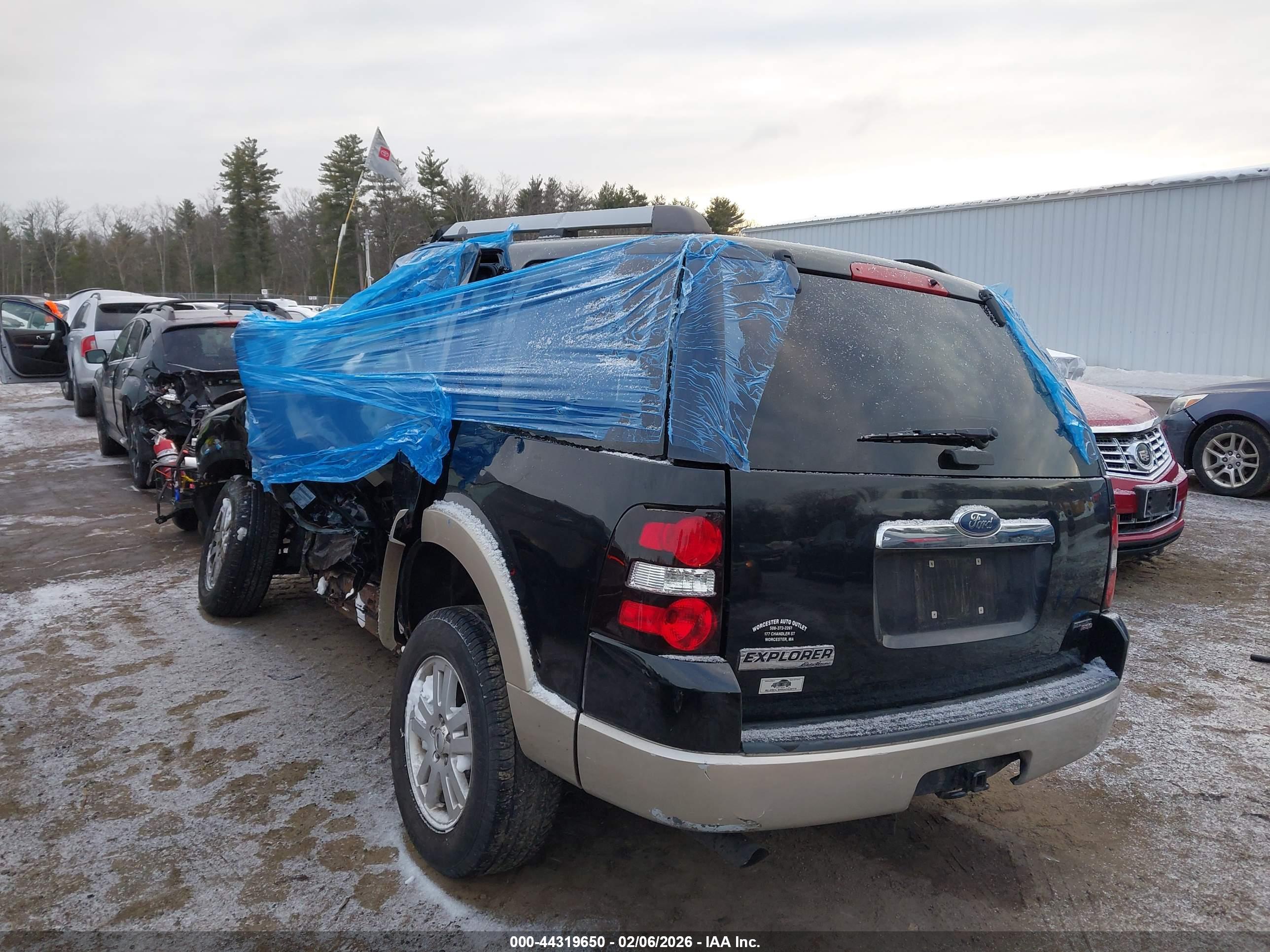 FORD EXPLORER image 3