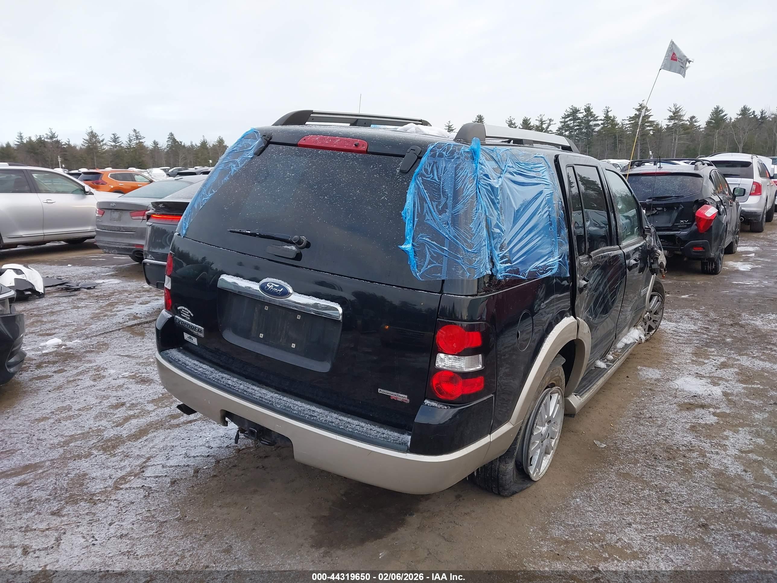 FORD EXPLORER image 4