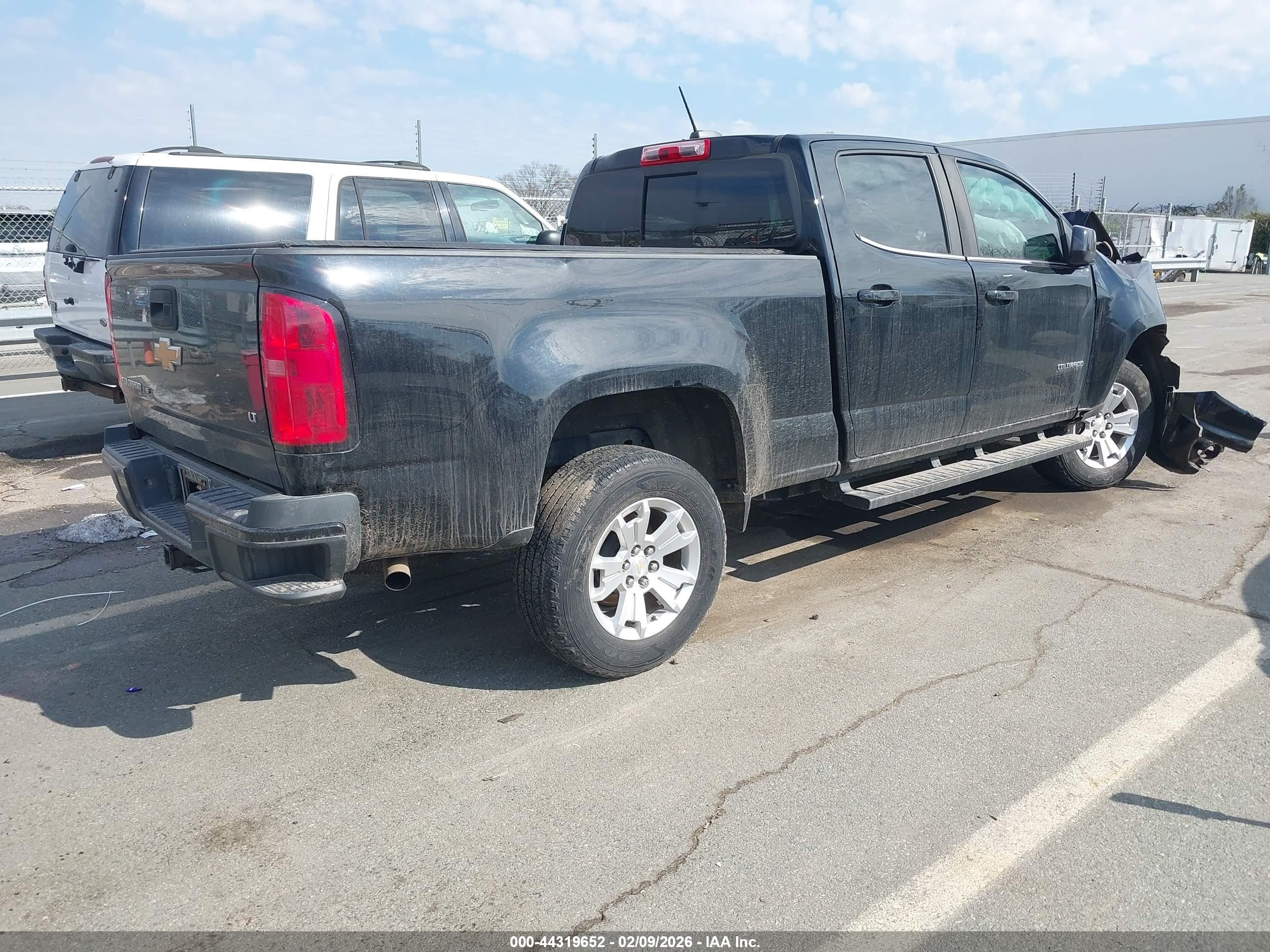 CHEVROLET COLORADO image 4