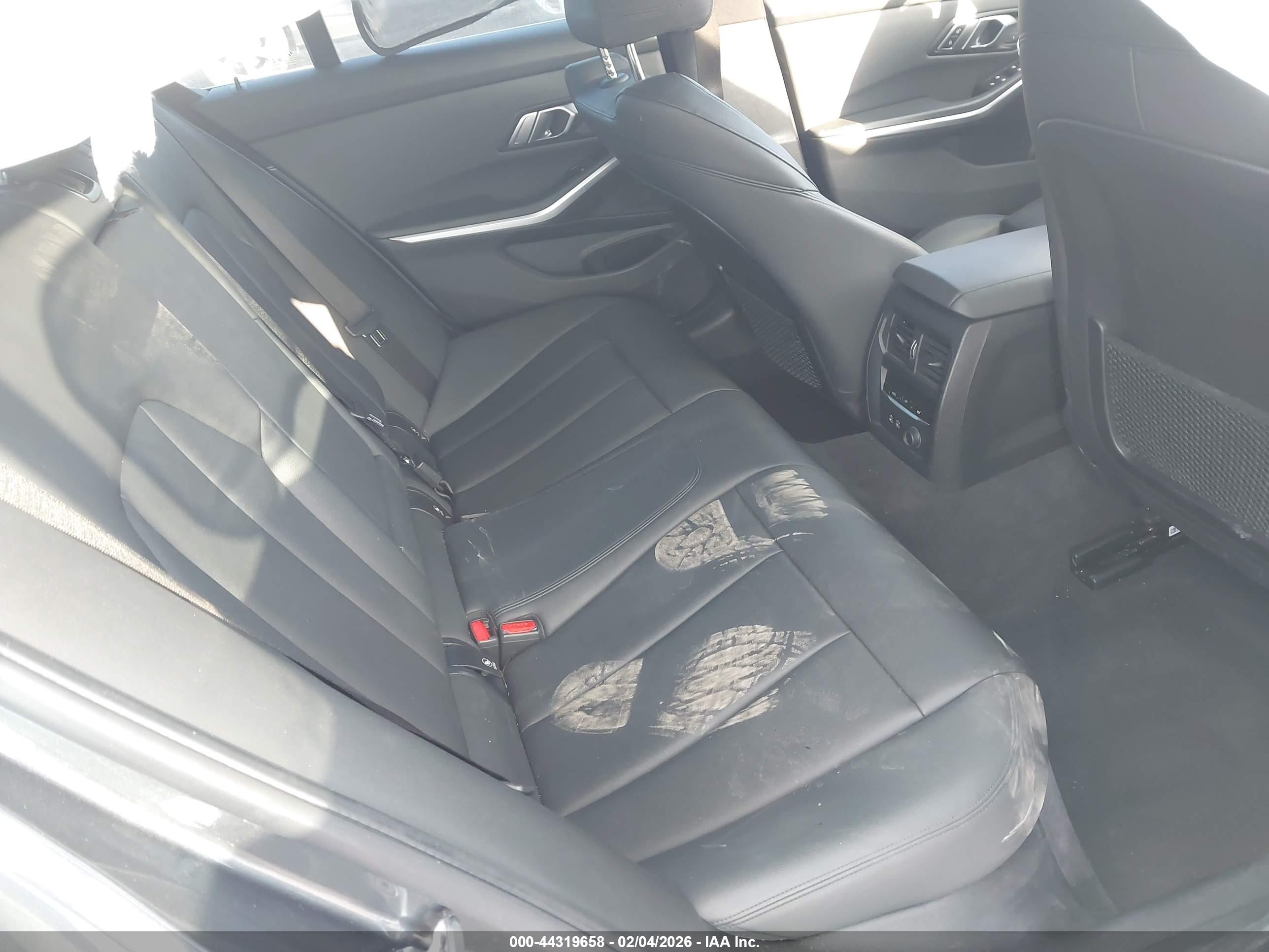 BMW 330I image 8