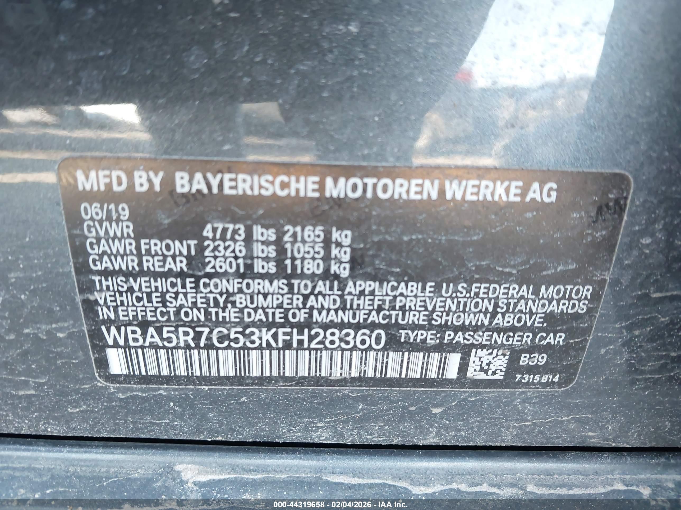 BMW 330I image 9