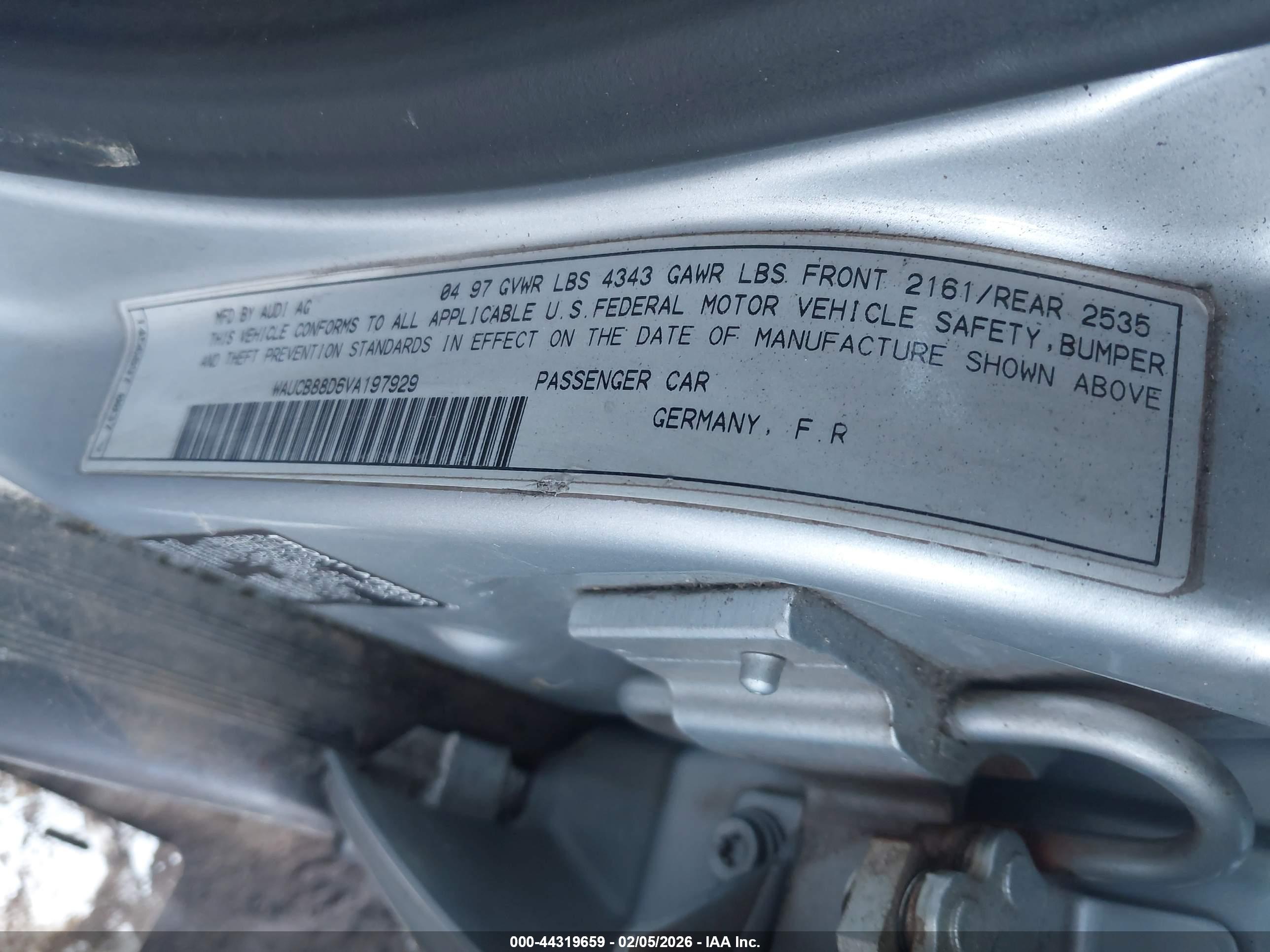 AUDI A4 image 9