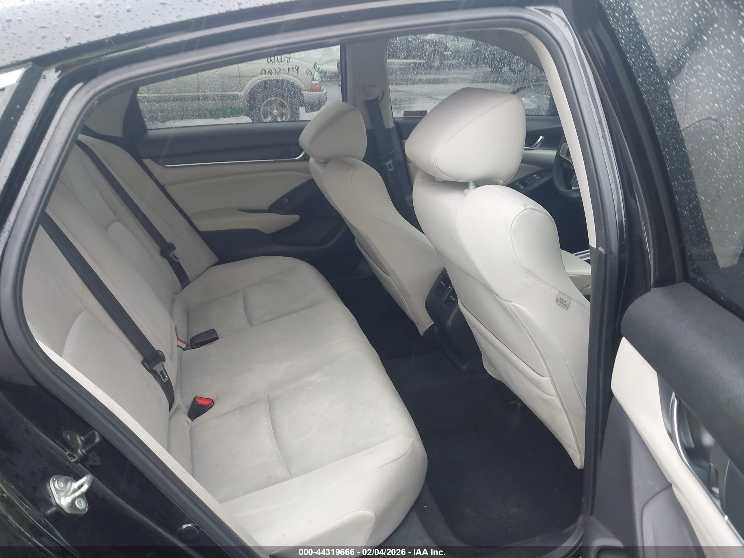 HONDA ACCORD image 8