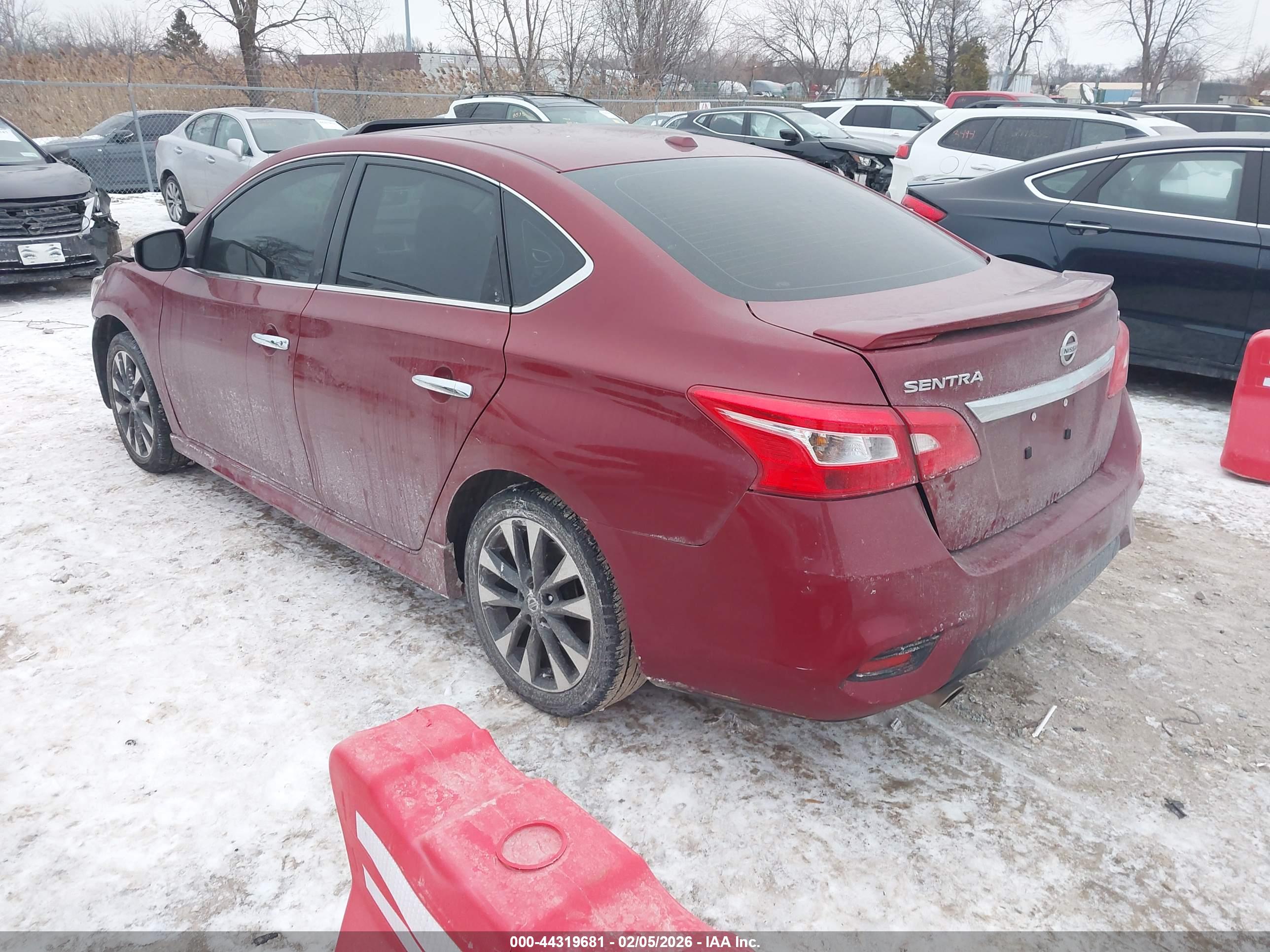 NISSAN SENTRA image 3