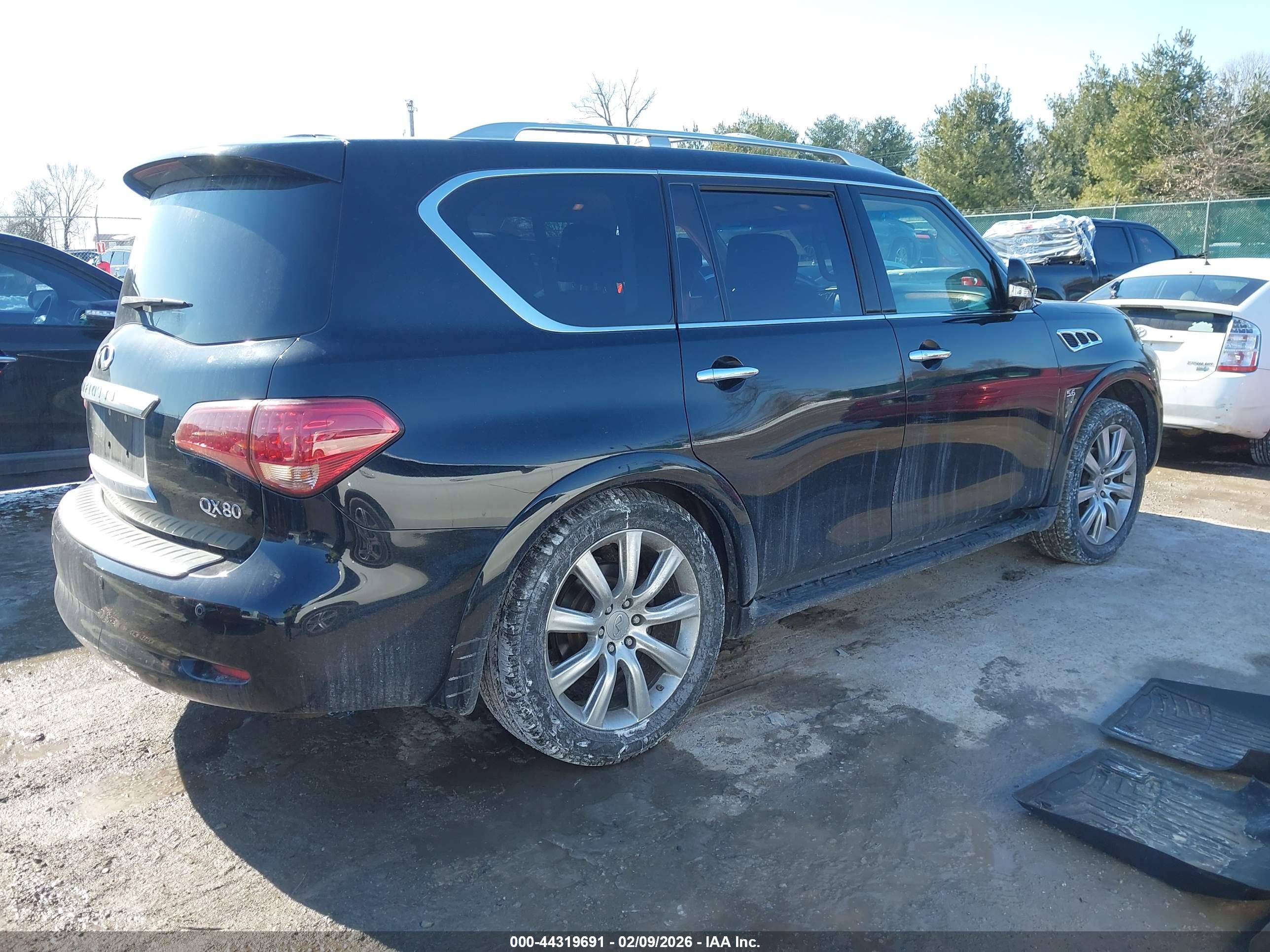INFINITI QX80 image 4