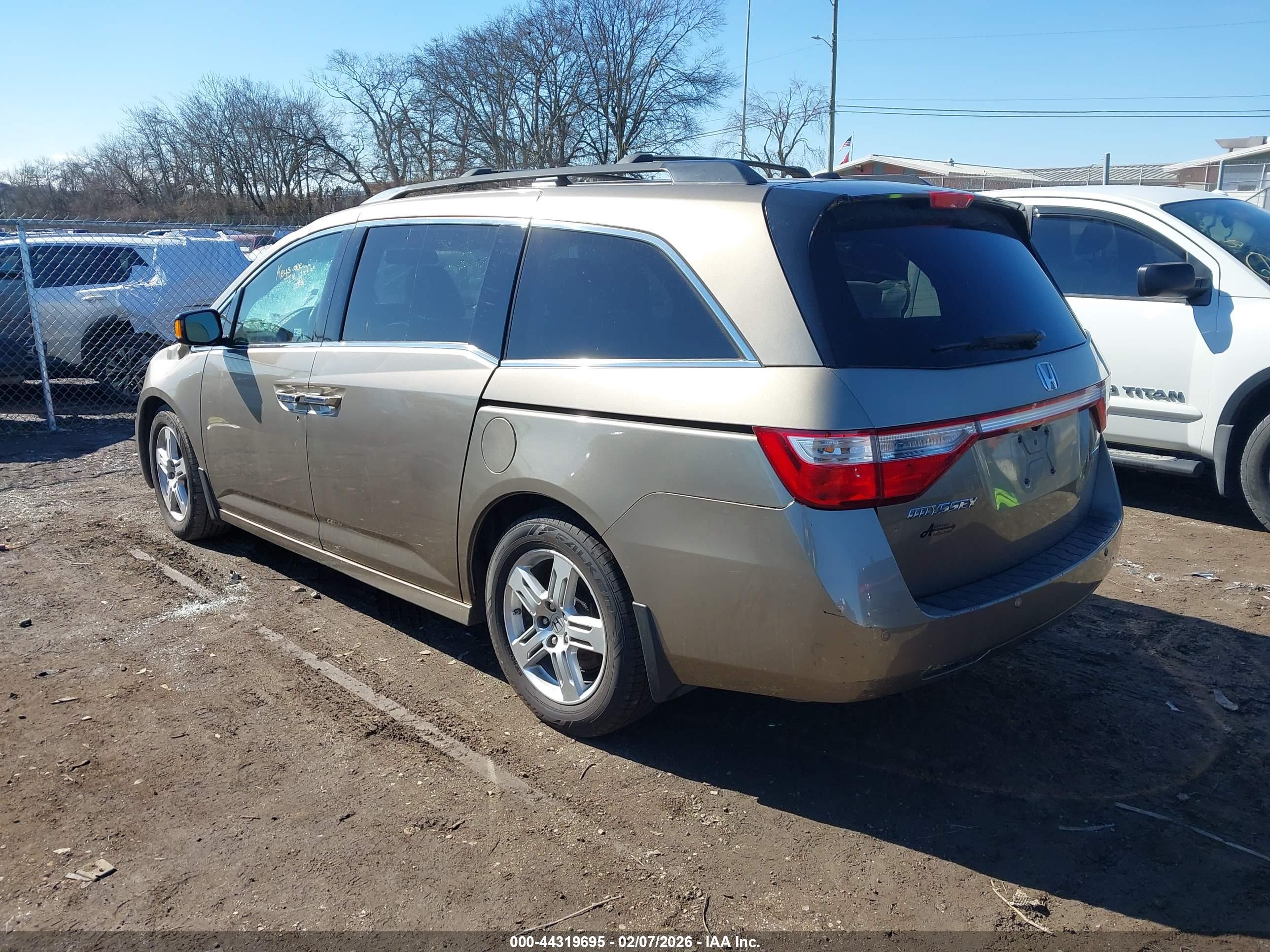 HONDA ODYSSEY image 3