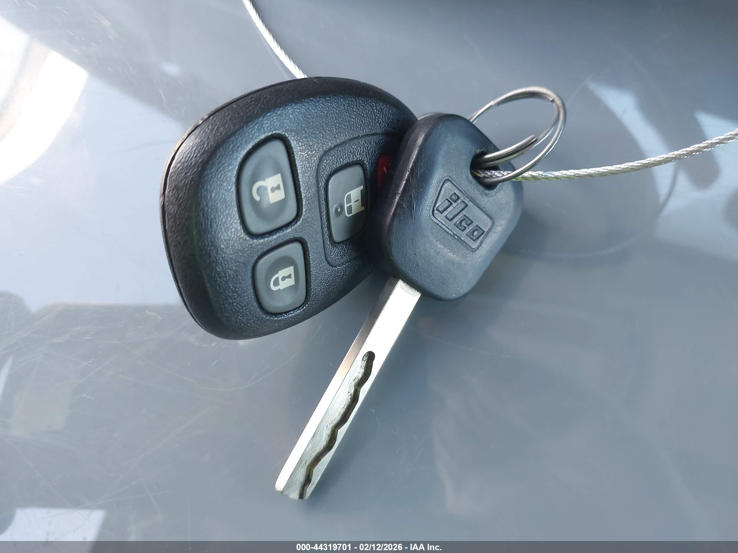 CHEVROLET EXPRESS image 11