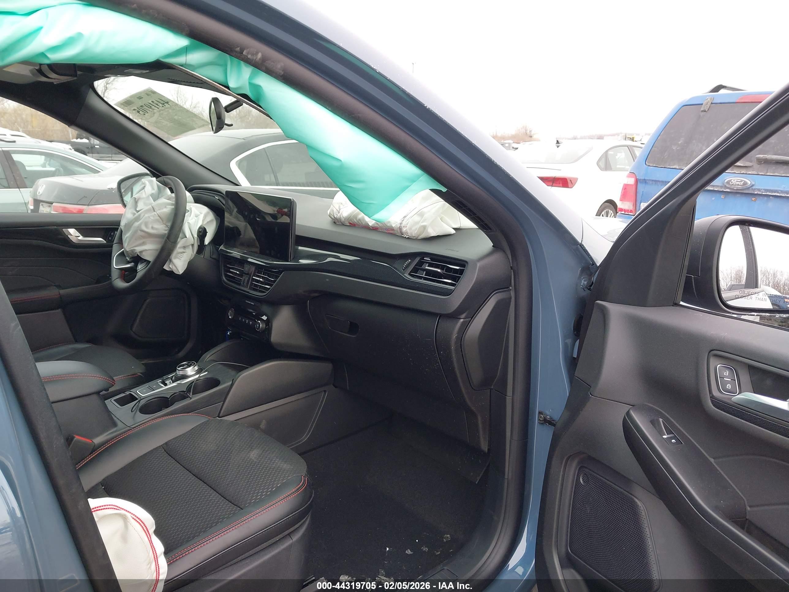 FORD ESCAPE image 5