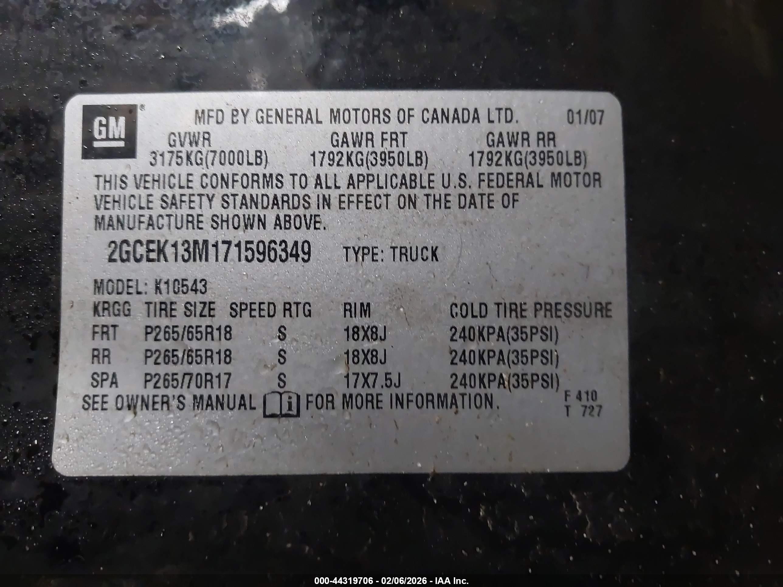 CHEVROLET SILVERADO image 9