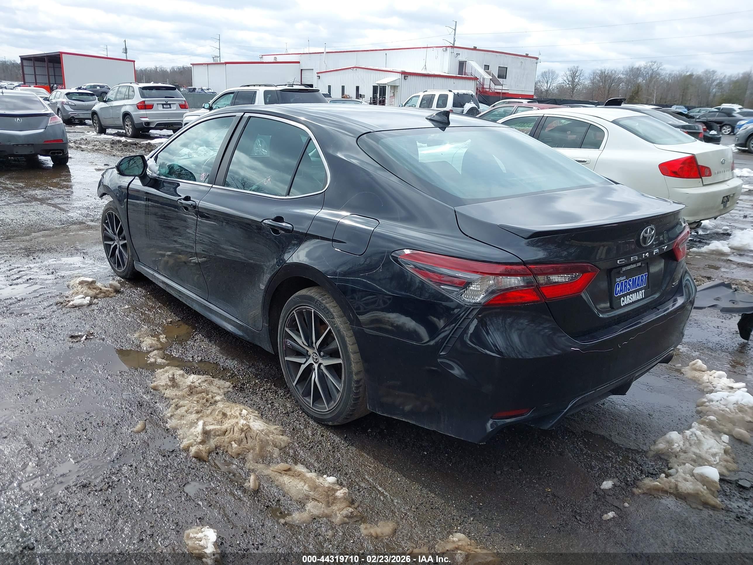 TOYOTA CAMRY image 3