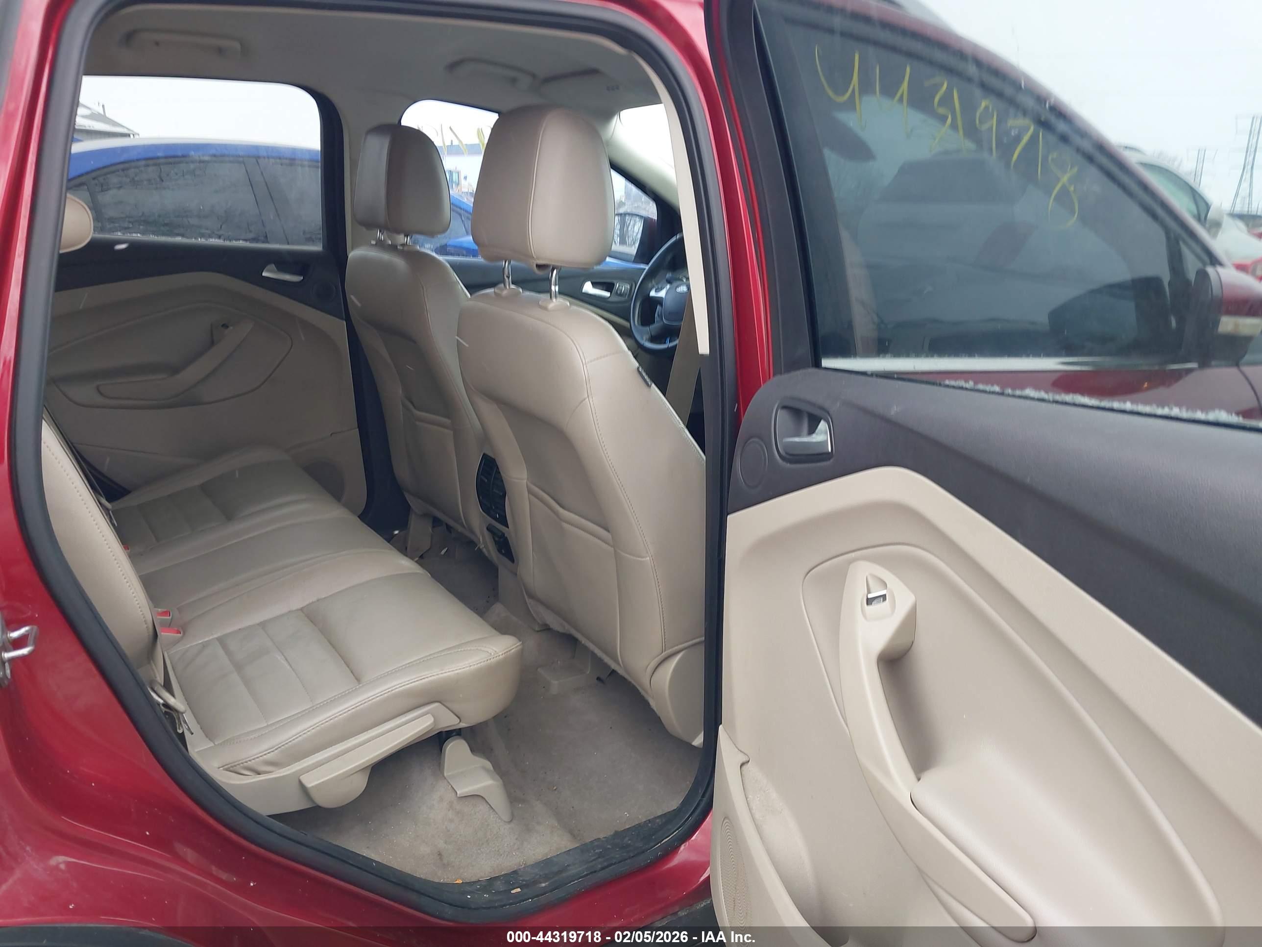 FORD ESCAPE image 8
