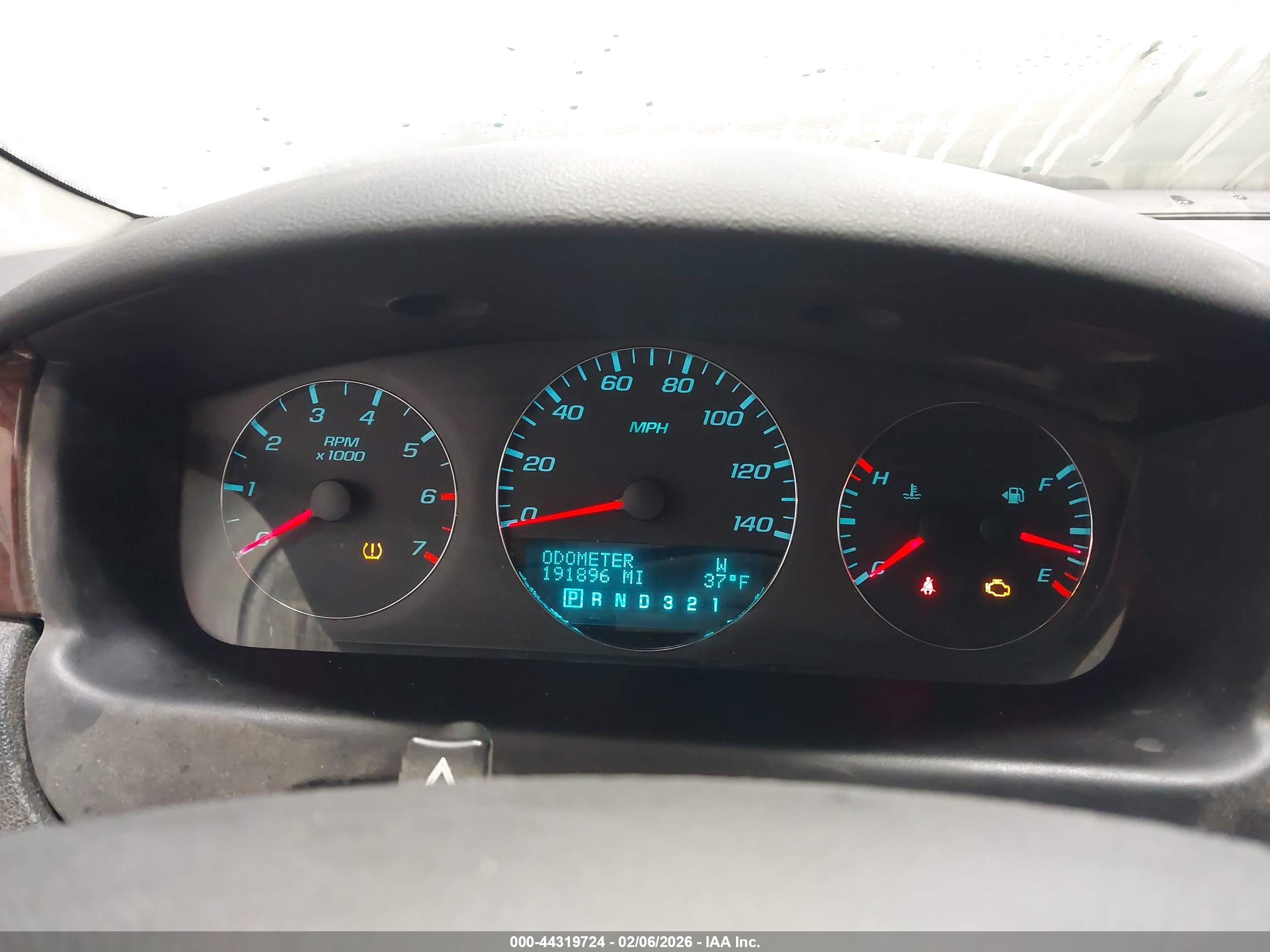 CHEVROLET IMPALA image 7