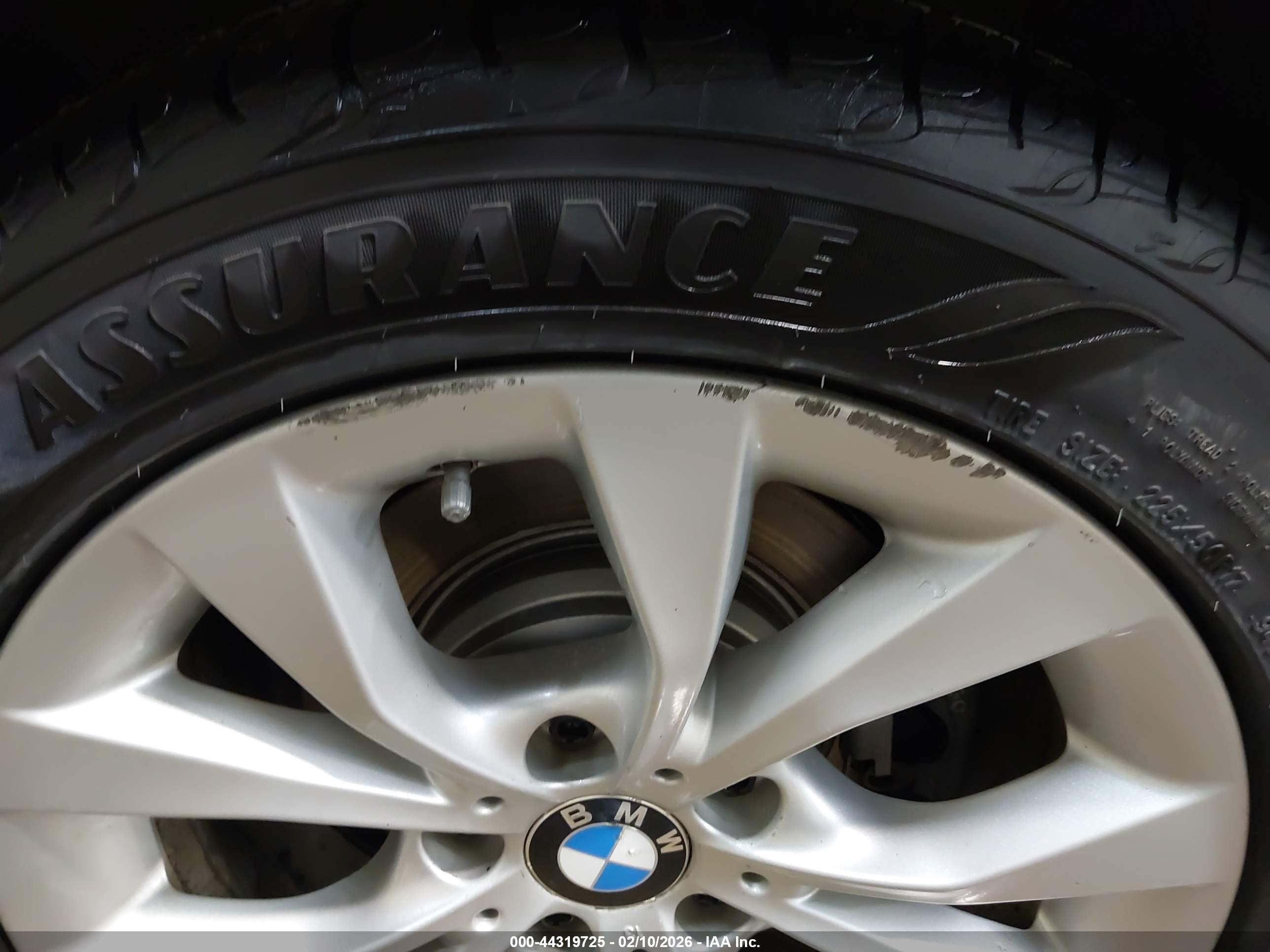 BMW X1 image 6