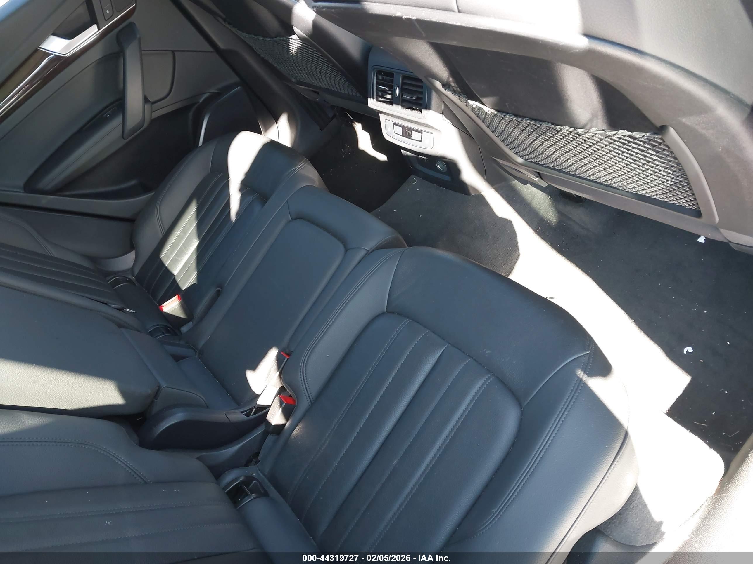 AUDI Q5 image 8