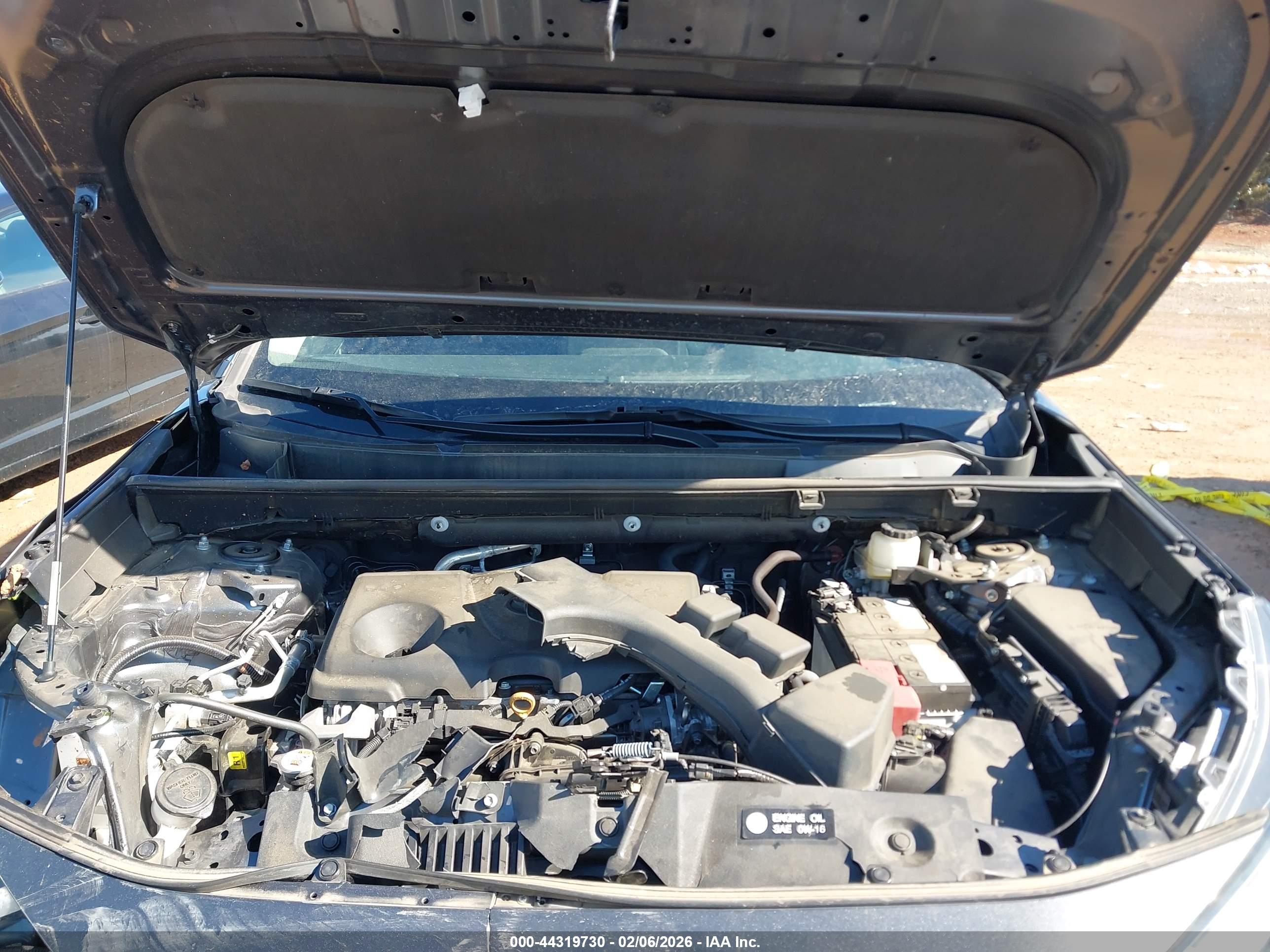 TOYOTA RAV4 image 10