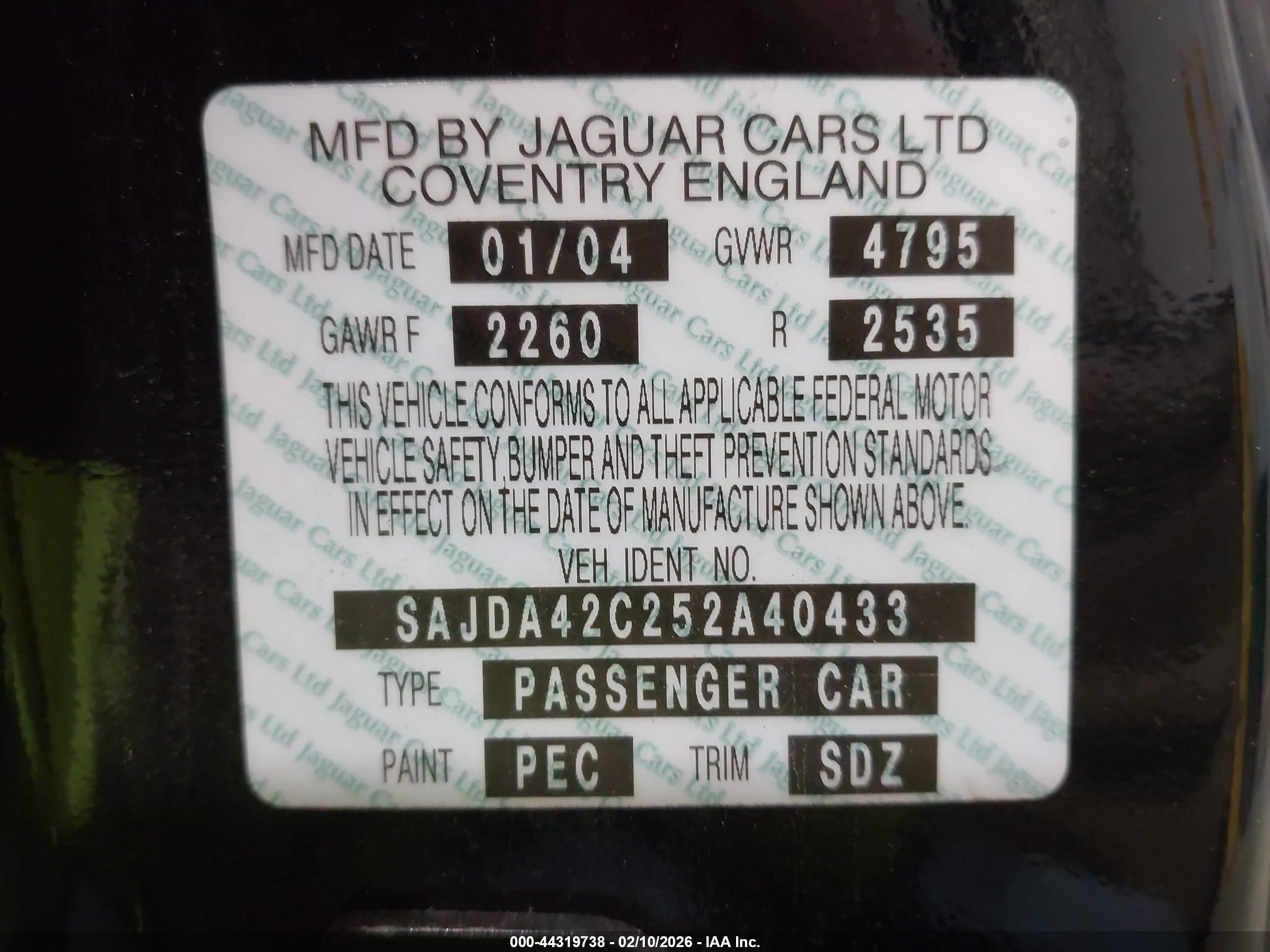 JAGUAR XK8 image 9