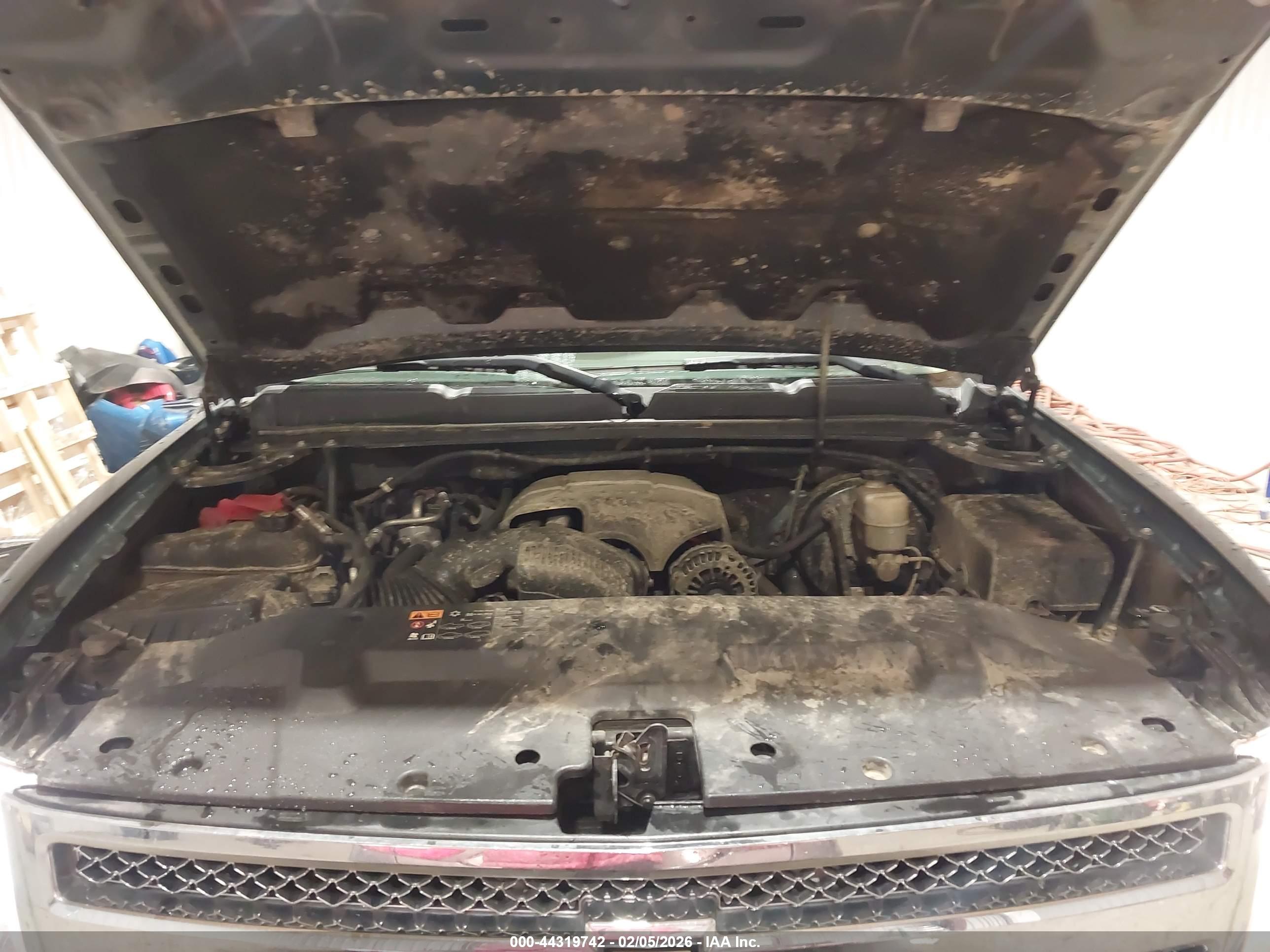 CHEVROLET SILVERADO image 10