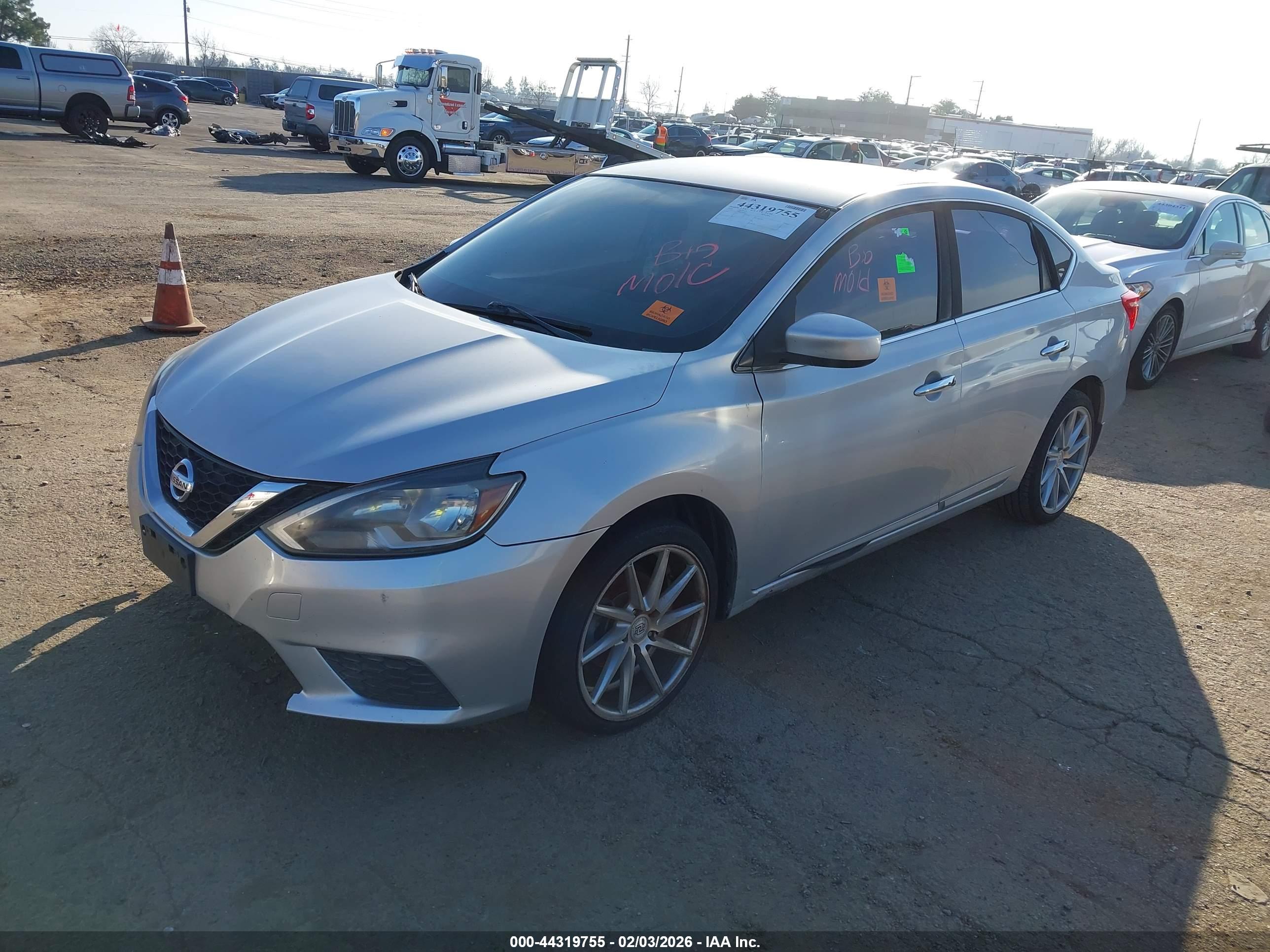NISSAN SENTRA image 2