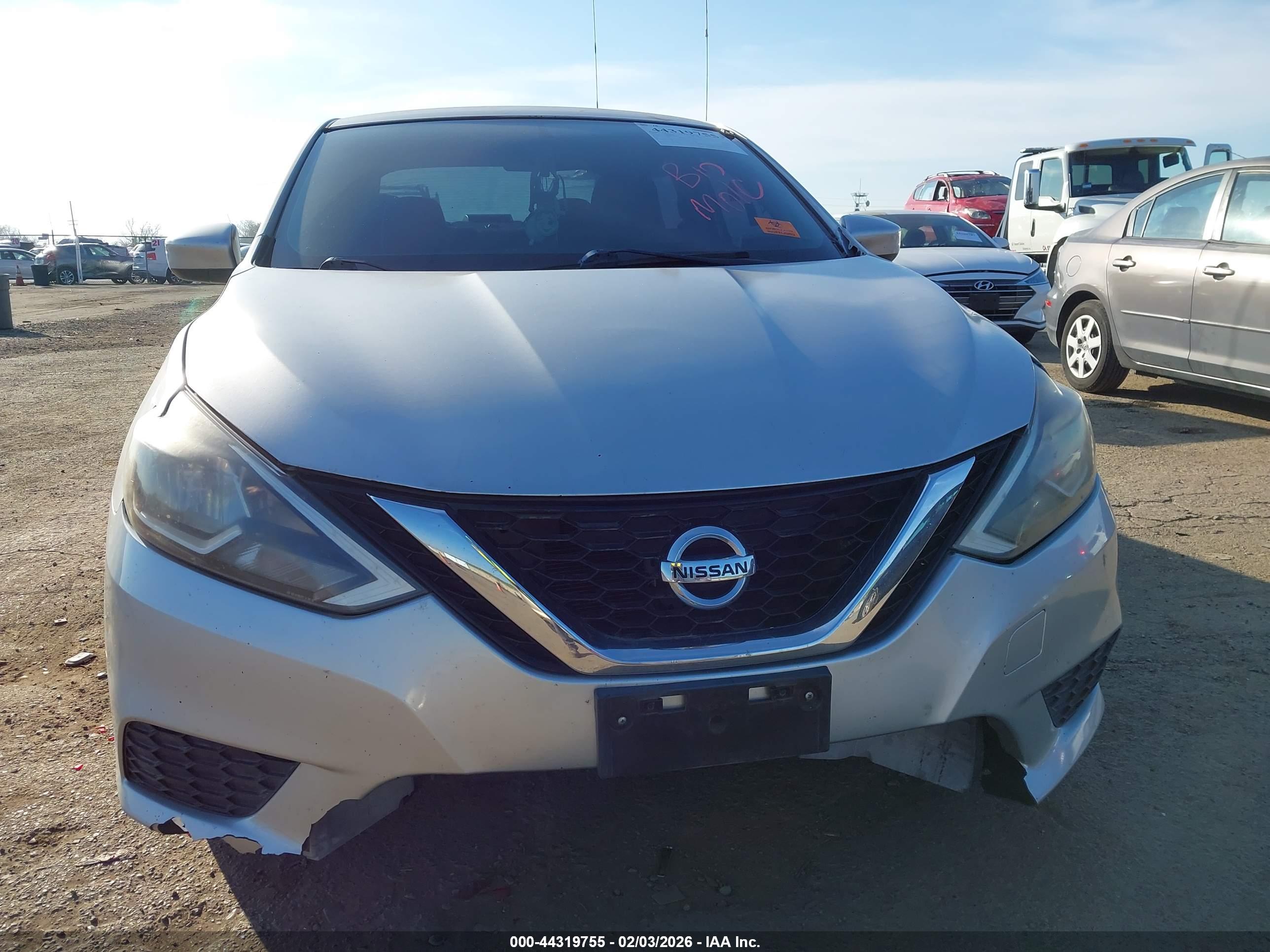 NISSAN SENTRA image 6