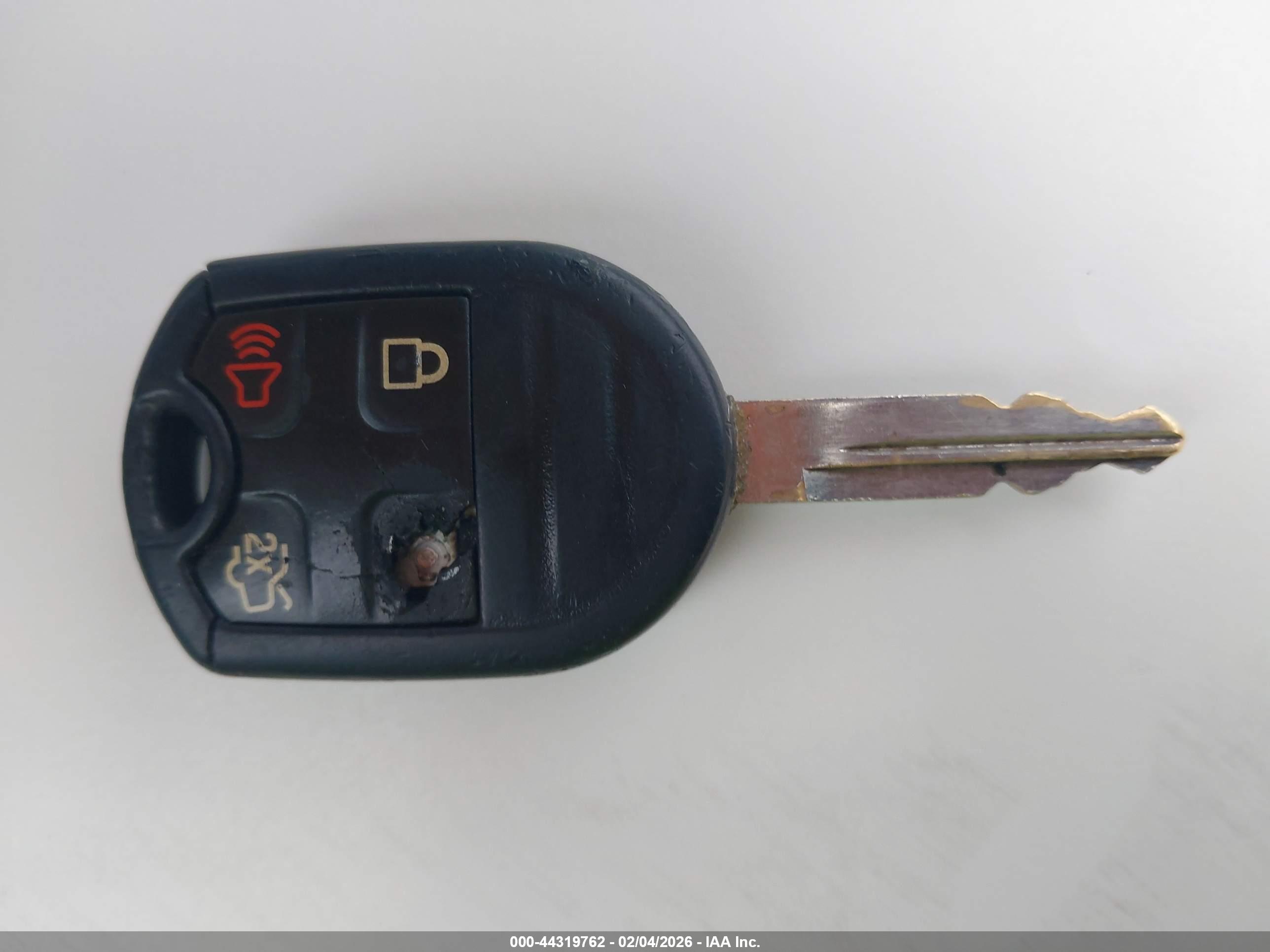 FORD EXPLORER image 11